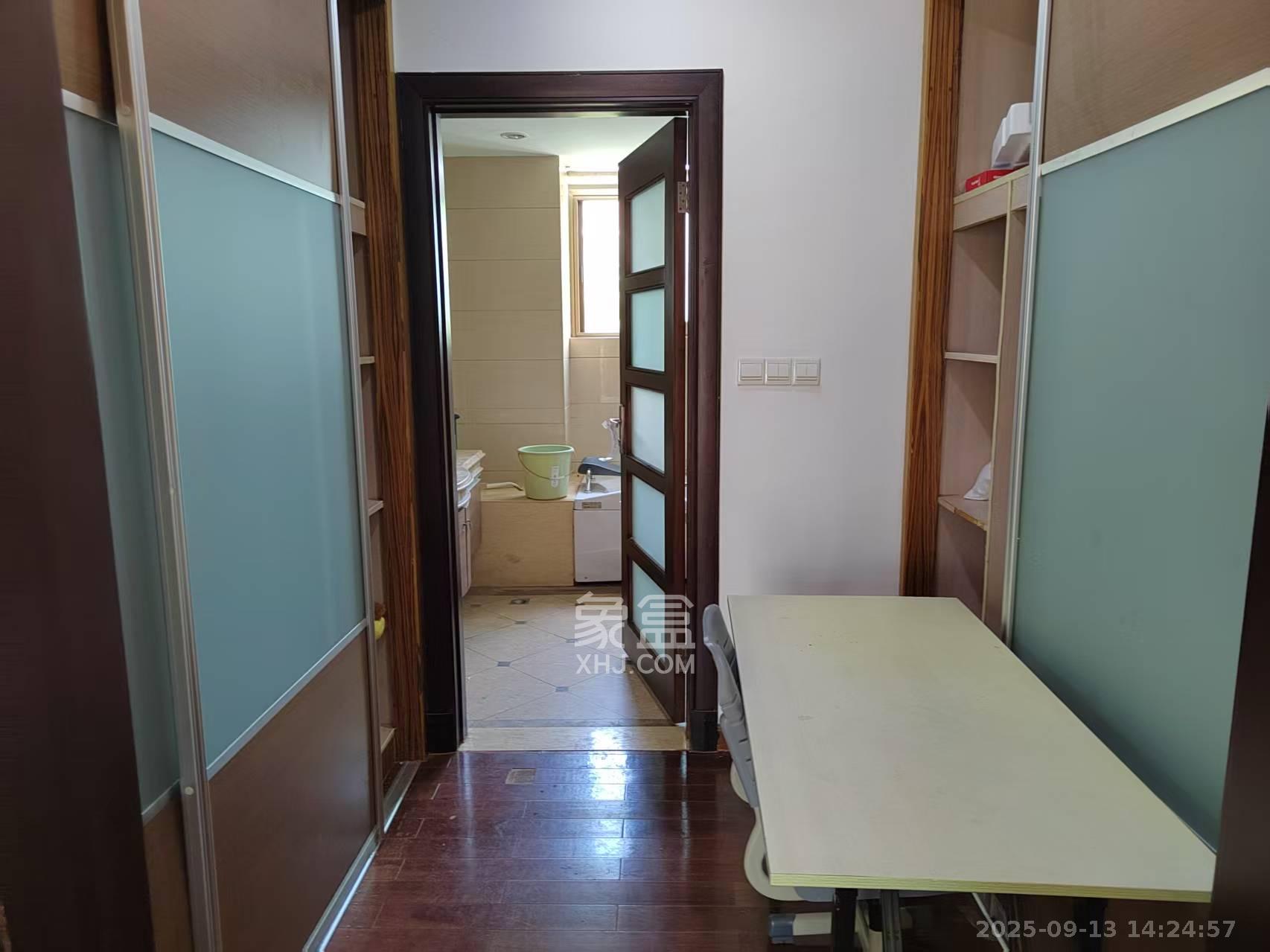 碧桂园威尼斯城  4室2厅3卫    6000.0元/月室内图