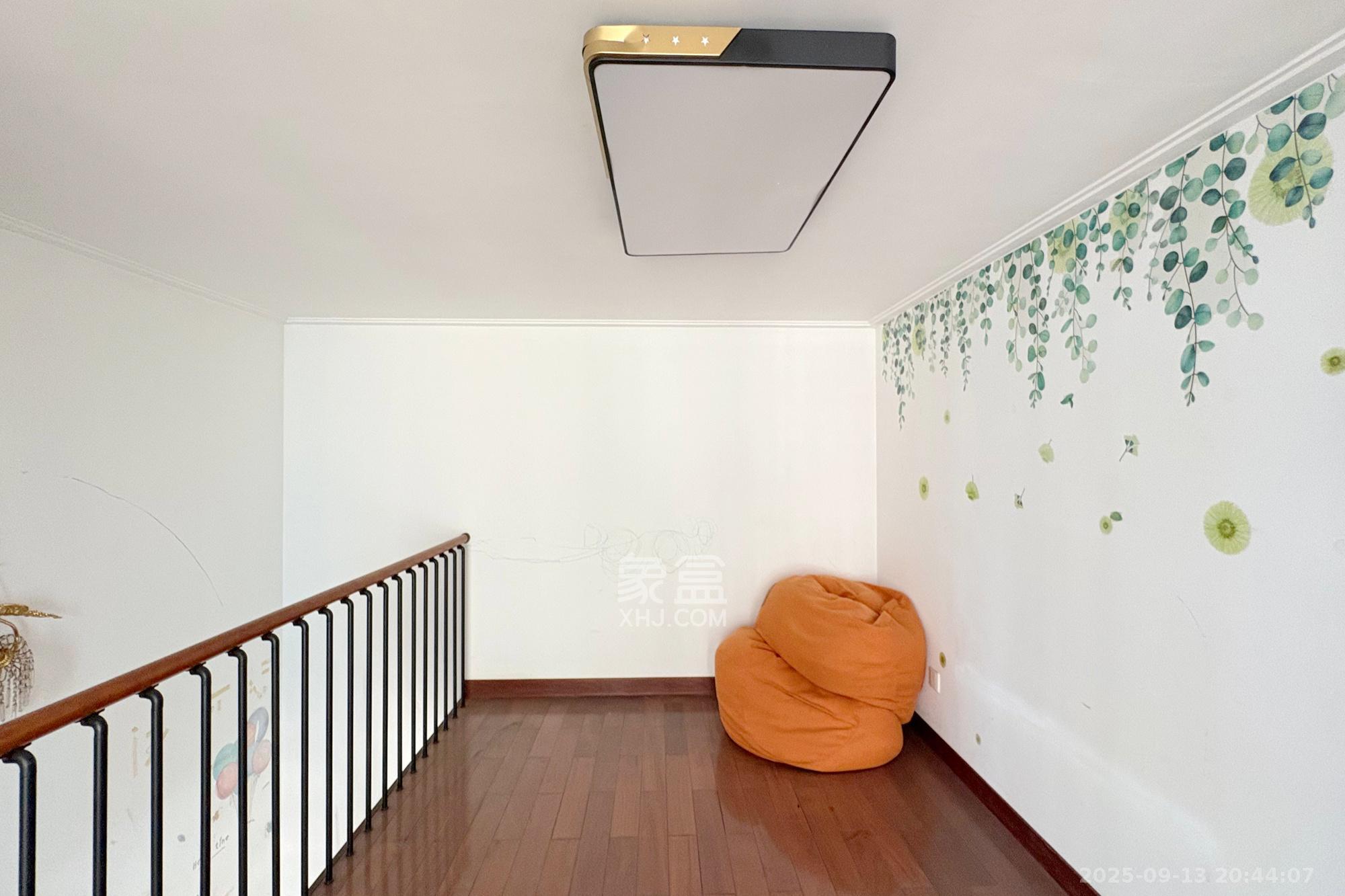 君临天厦  3室2厅1卫    150.0万 君临天厦  3室2厅1卫    150.0万其他