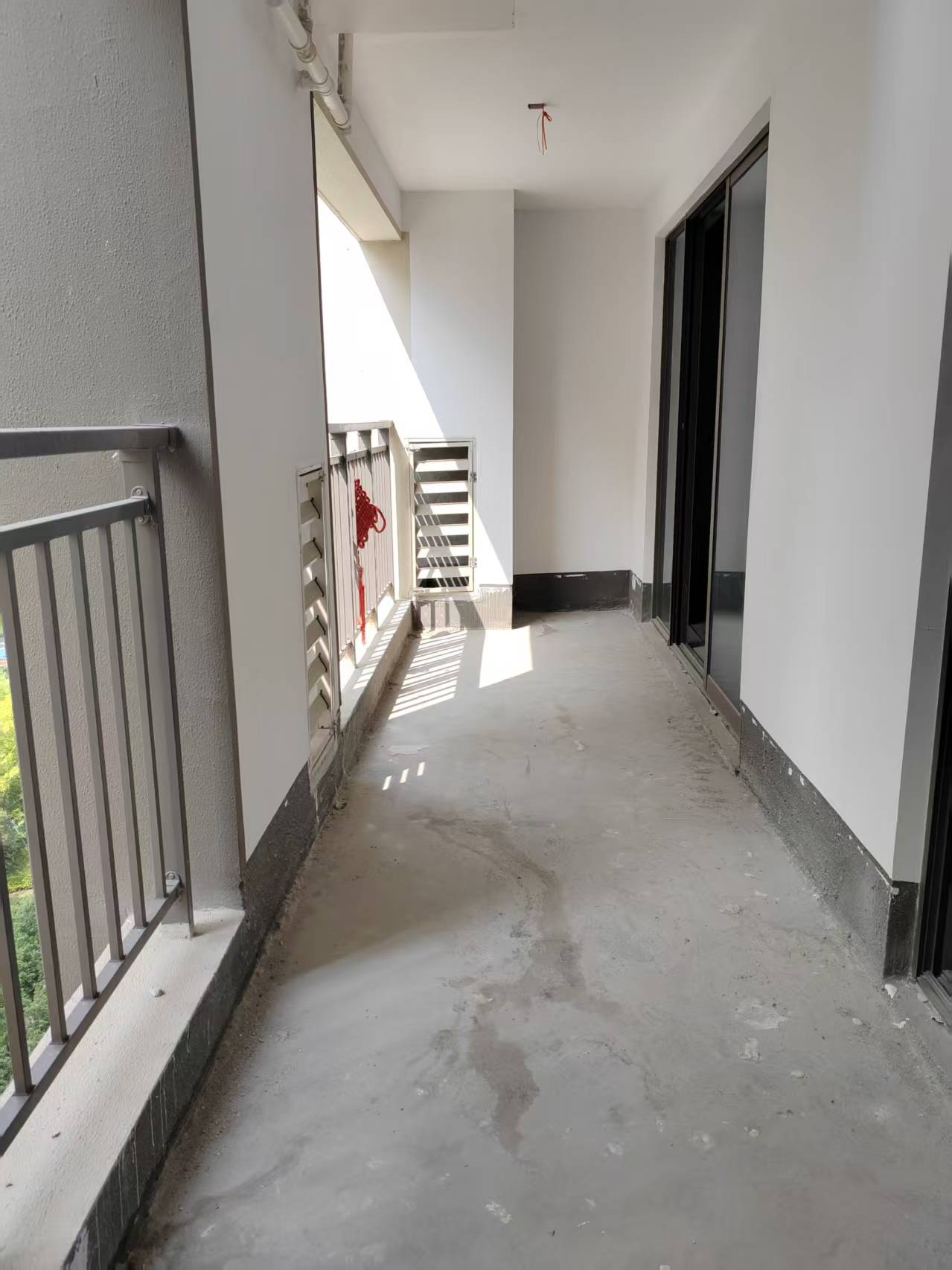 吾悦广场 4室2厅2卫 79.8万 吾悦广场 4室2厅2卫 79.8万客厅