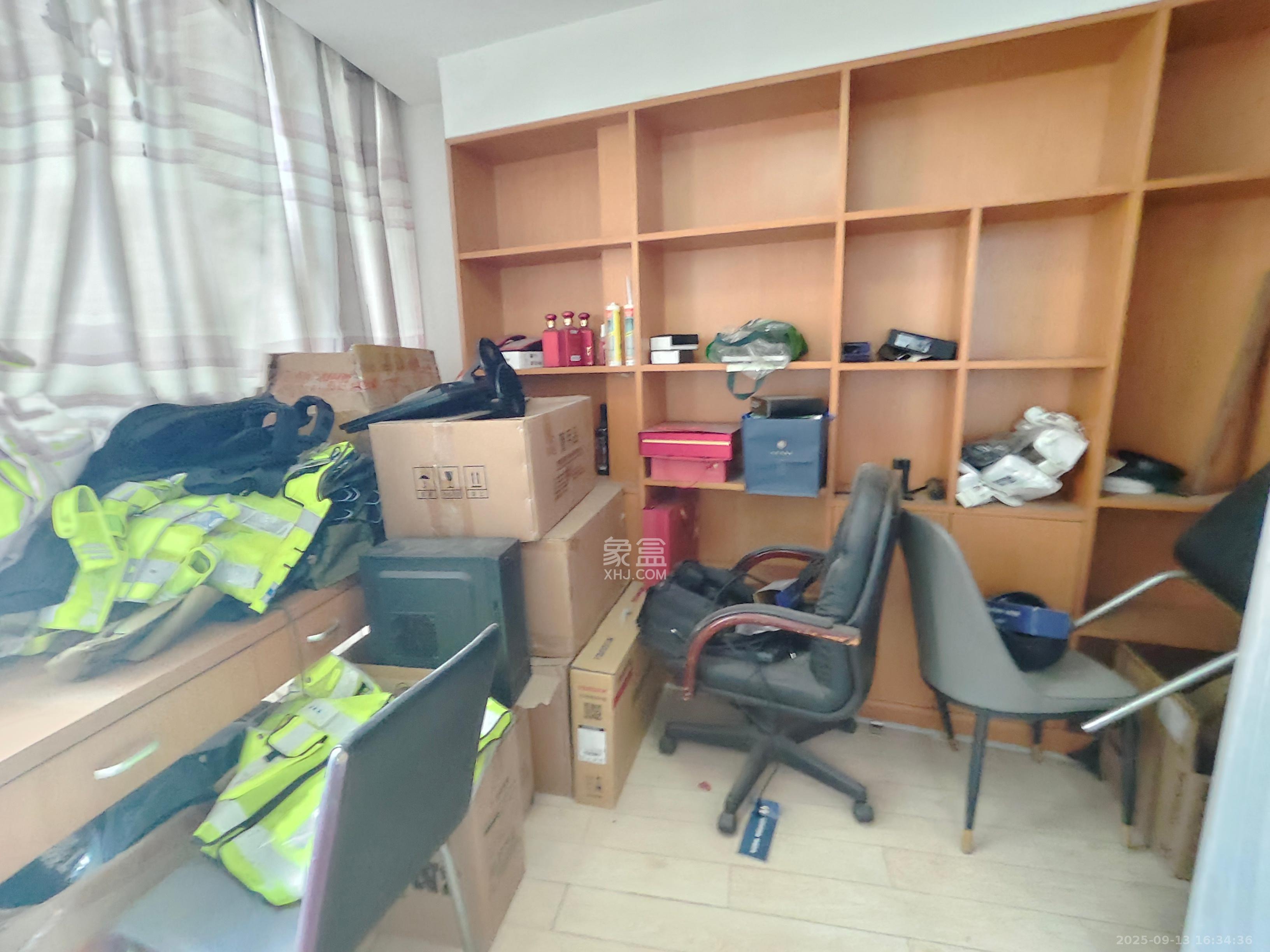 书香名邸 4室1厅1卫 3200.0元/月 书香名邸 4室1厅1卫 3200.0元/月室内图