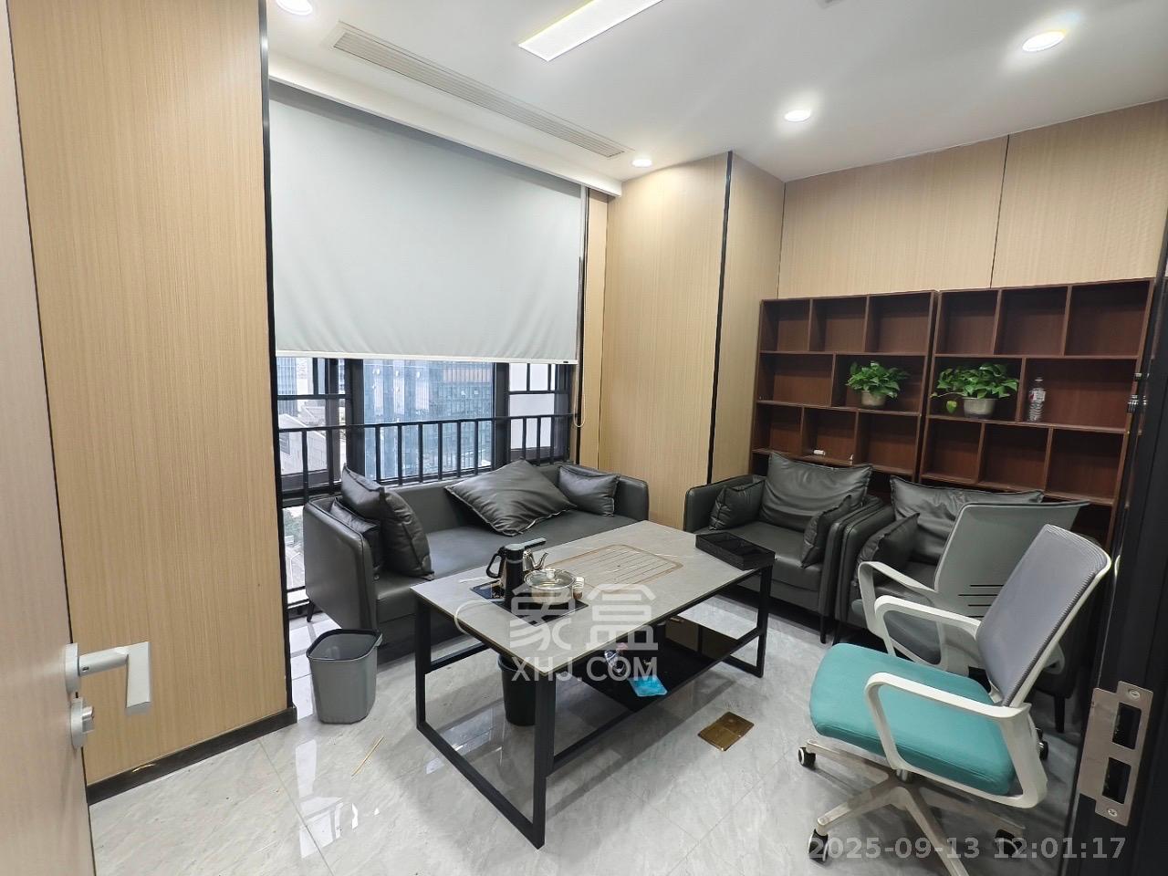 启迪协信中心 4室1厅1卫 7000.0元/月 启迪协信中心 4室1厅1卫 7000.0元/月室内图