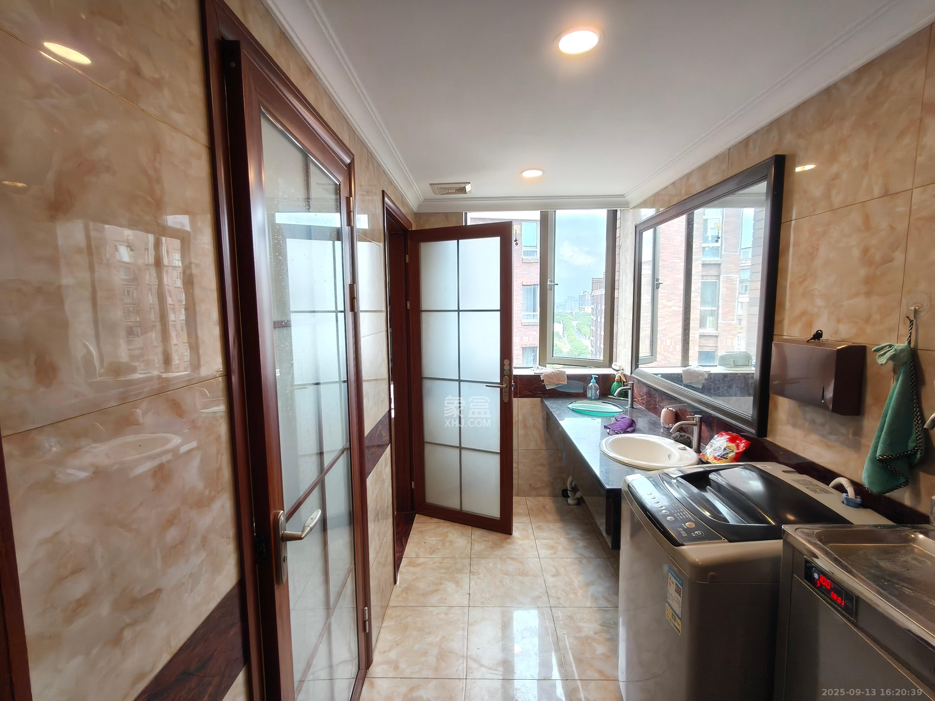 奥林匹克花园  4室2厅2卫    7800.0元/月室内图