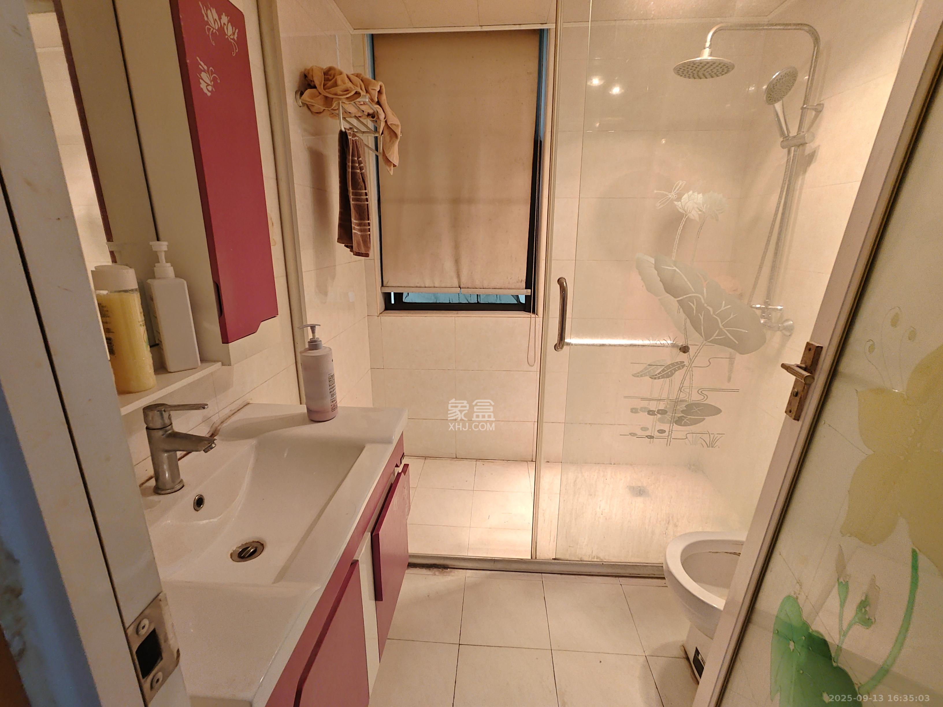 书香名邸 4室1厅1卫 3200.0元/月 书香名邸 4室1厅1卫 3200.0元/月室内图