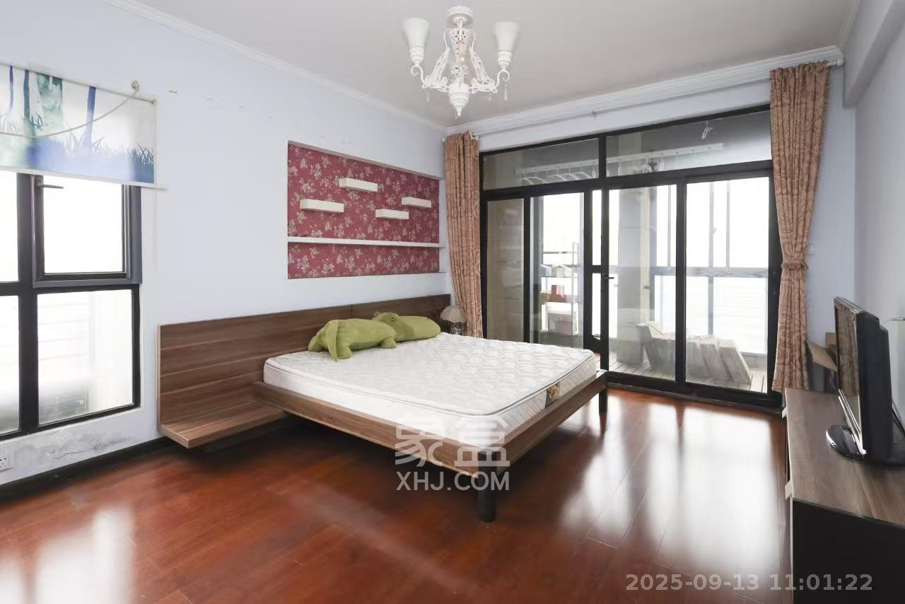 郡原广场 4室2厅2卫 3800.0元/月 郡原广场 4室2厅2卫 3800.0元/月室内图