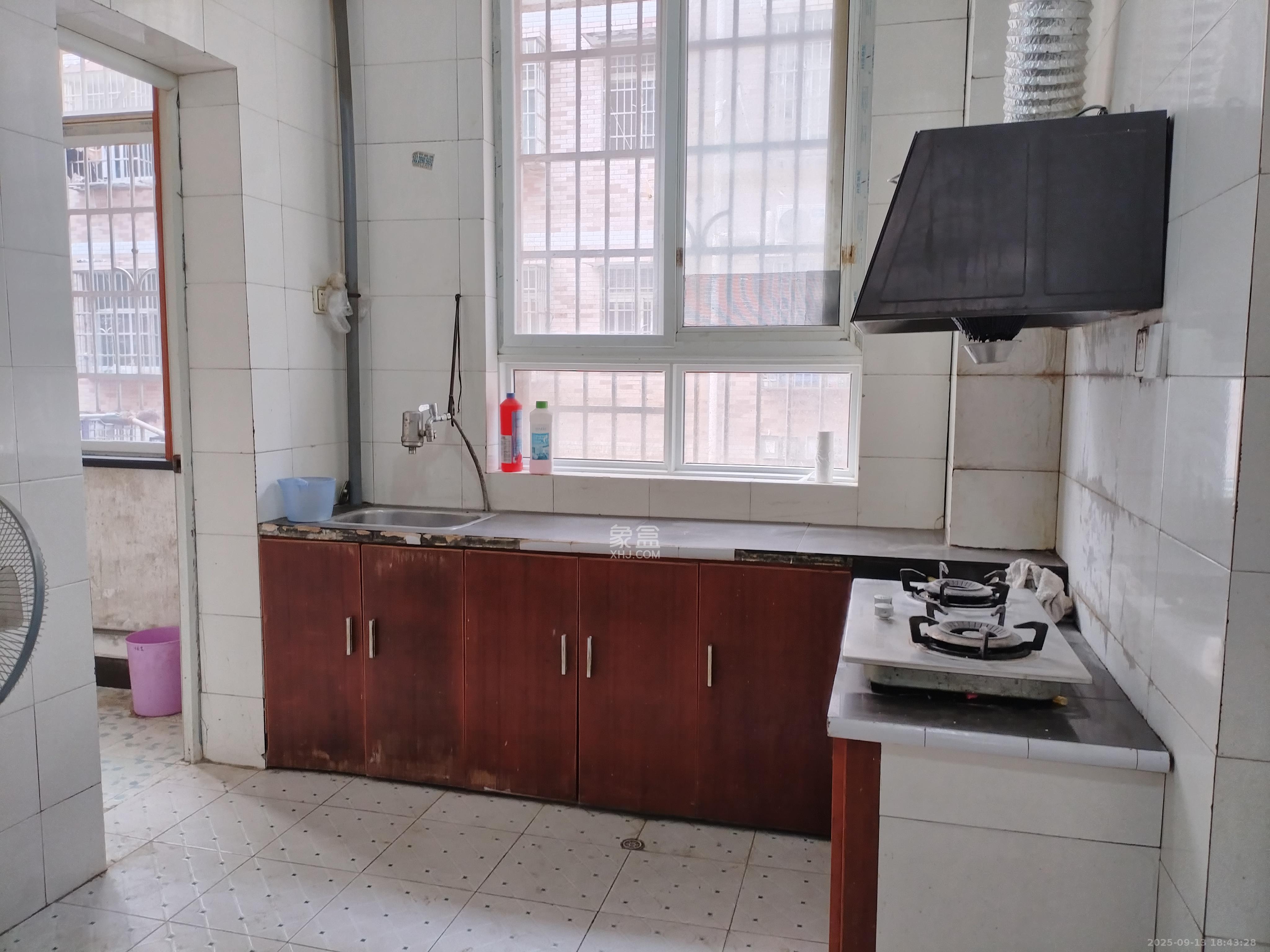 城东安置区（星城社区）  1室0厅0卫    1450.0元/月室内图