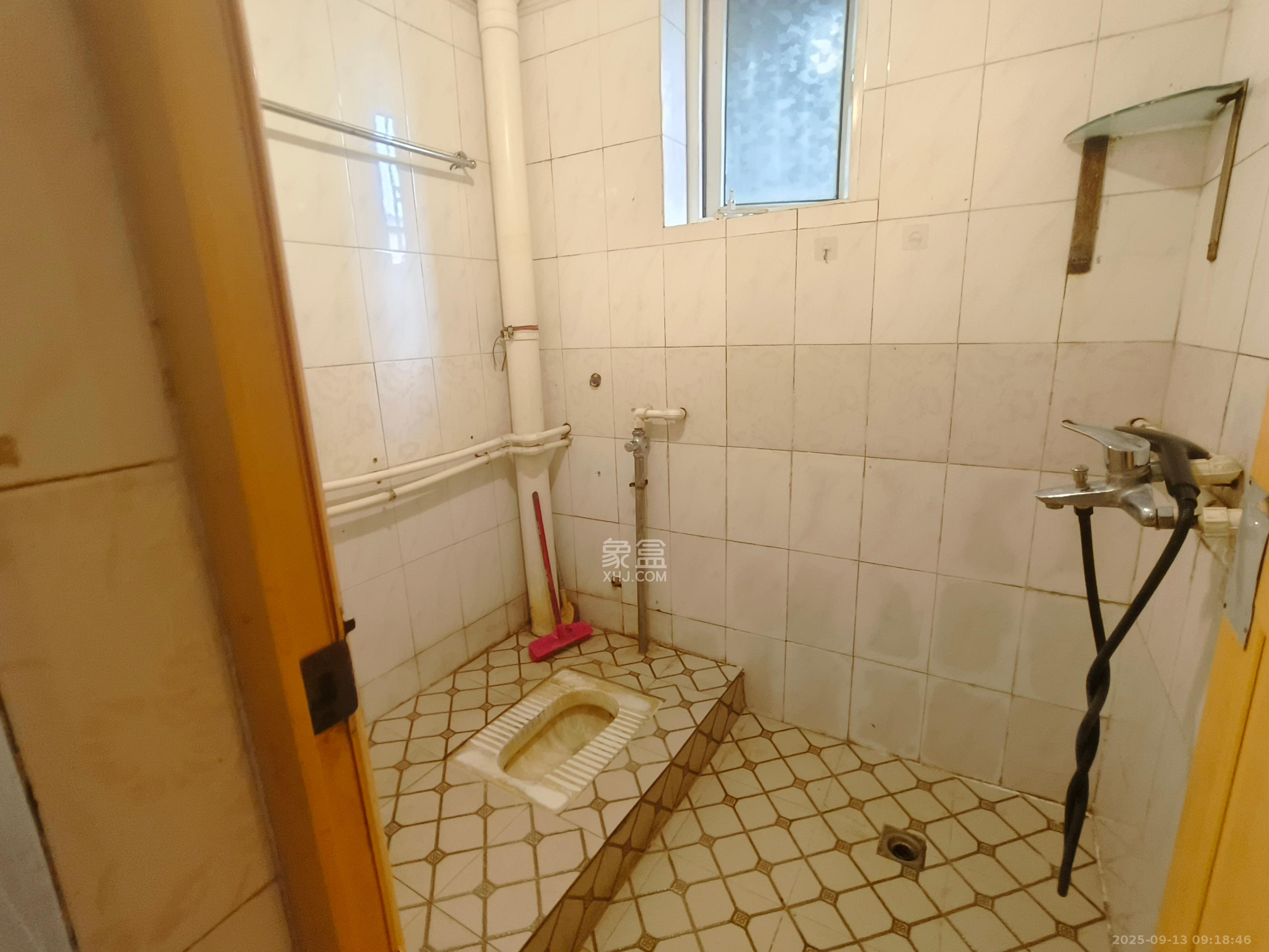 南门口晏家塘社区 3室1厅1卫 2800.0元/月 南门口晏家塘社区 3室1厅1卫 2800.0元/月室内图