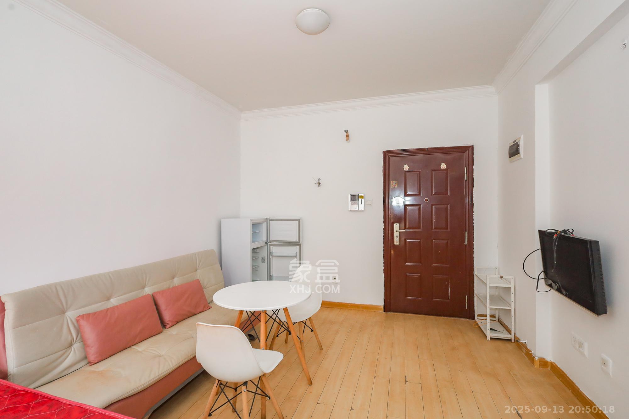 旭辉藏郡（藏郡、旭湘华府)  1室1厅0卫    27.0万