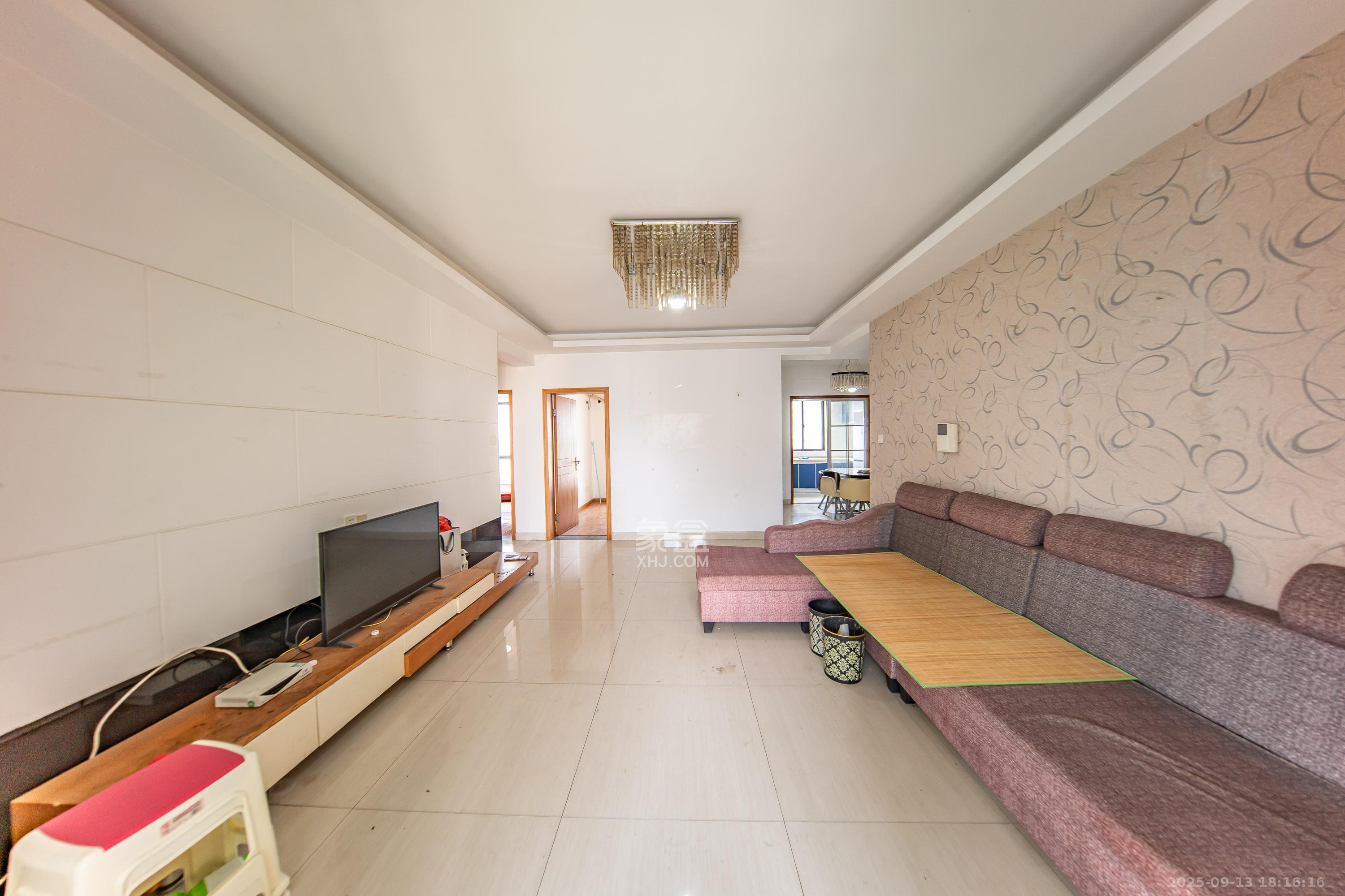 中建麓山和苑  1室2厅1卫    68.8万