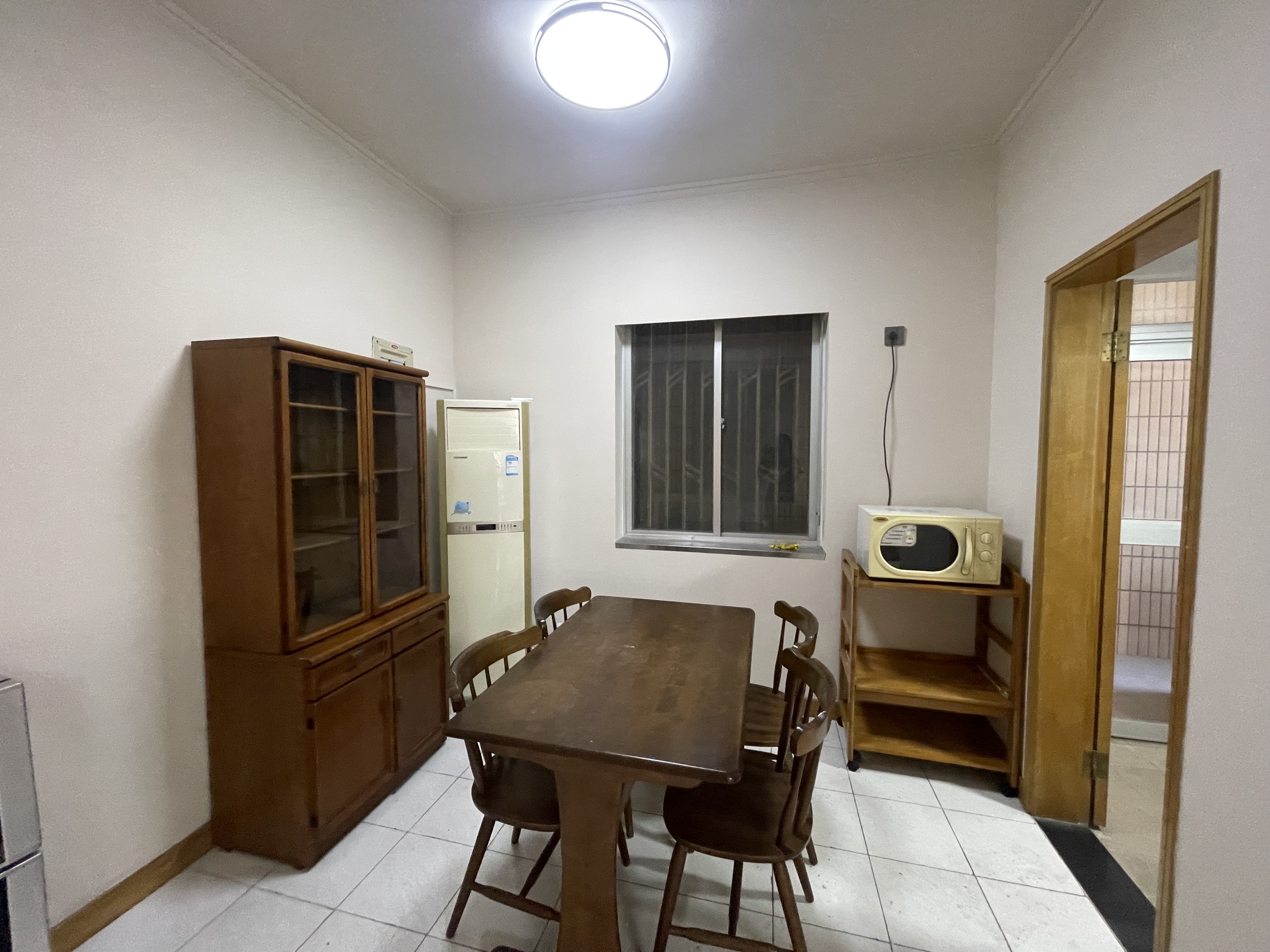 帝晶大厦  2室2厅1卫    2300.0元/月室内图