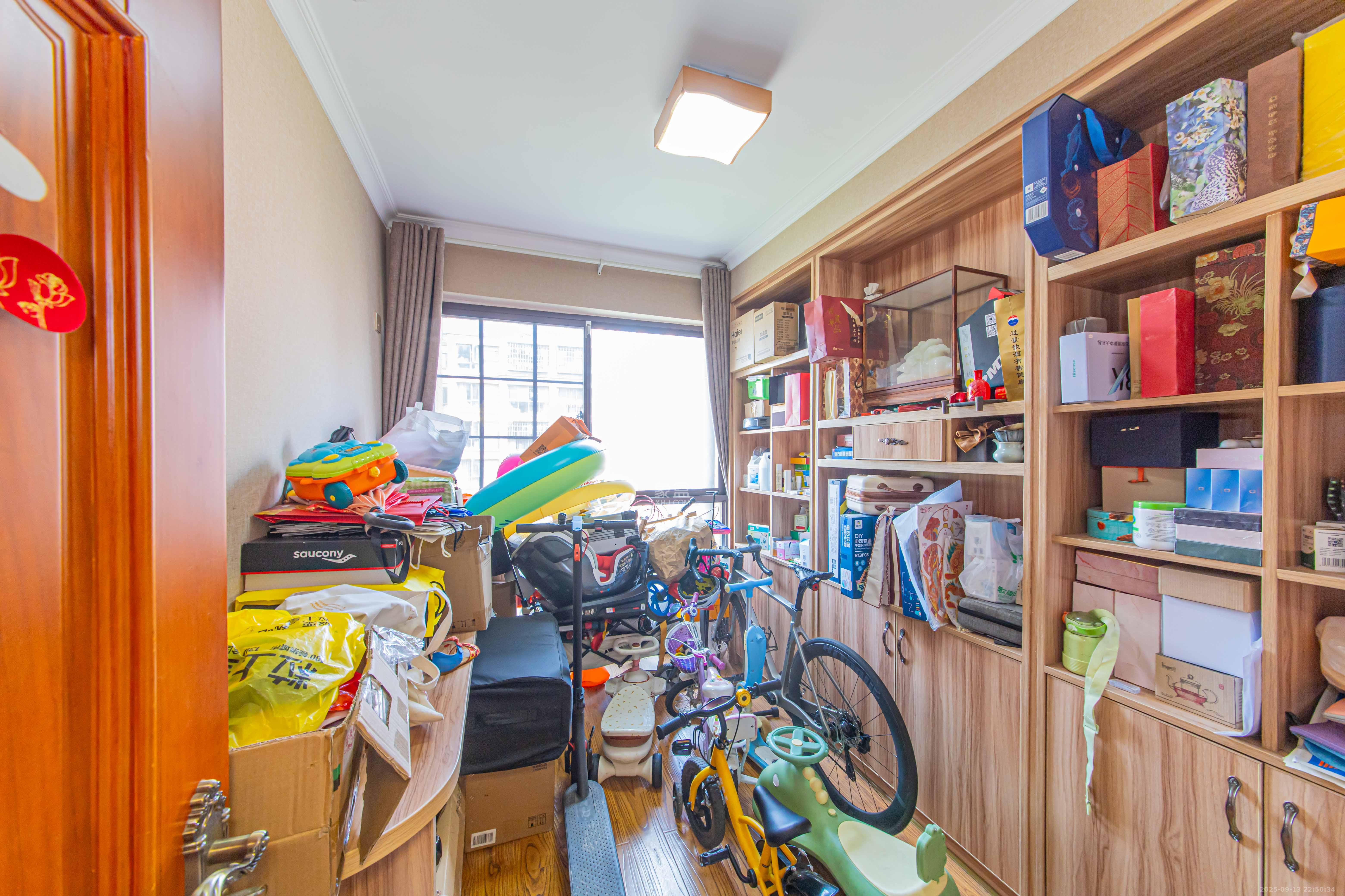 鑫远和城（一、二期）  4室2厅2卫    125.0万卧室