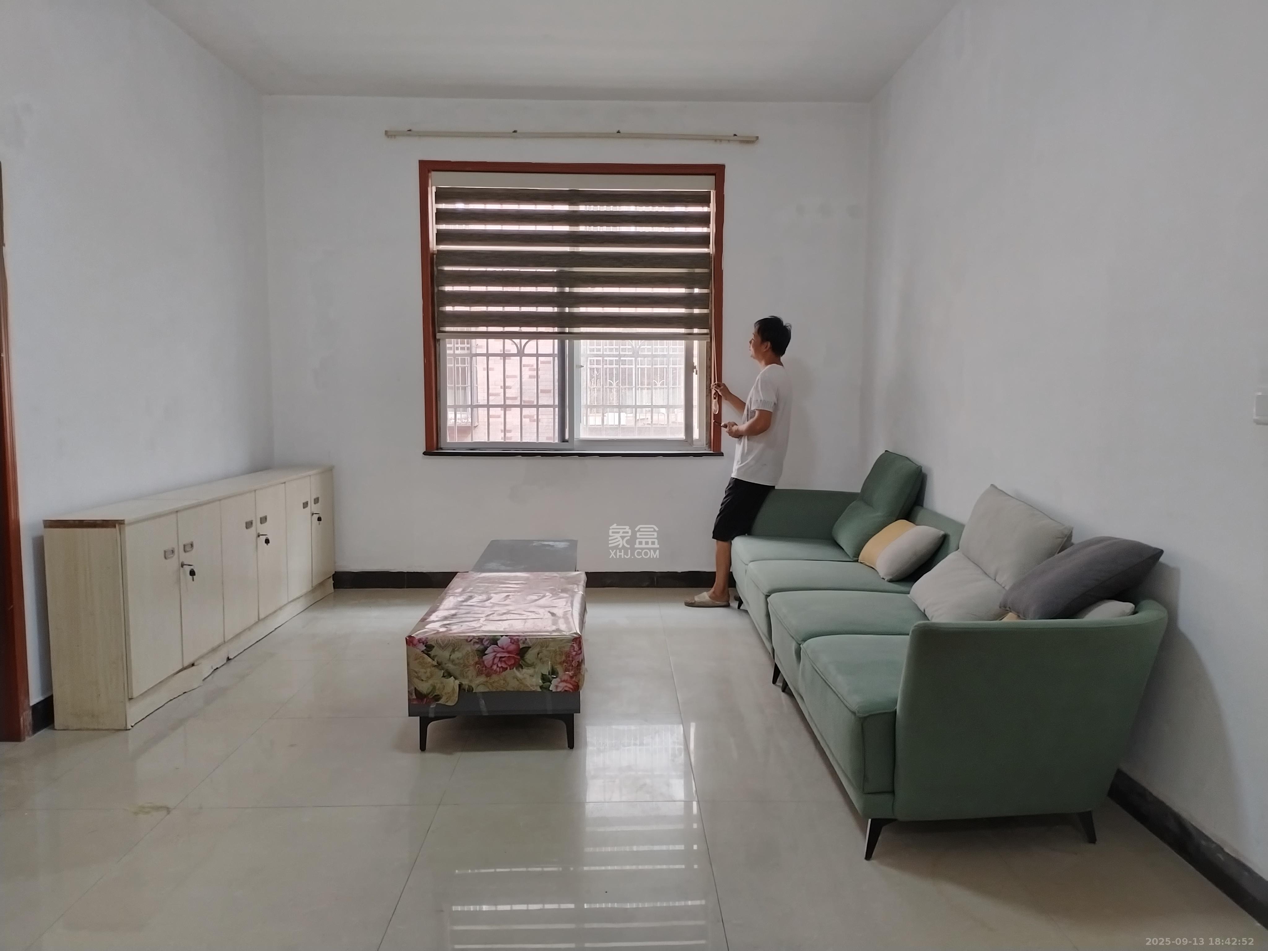 城东安置区(星城社区) 1室0厅0卫 1450.0元/月 城东安置区(星城社区) 1室0厅0卫 1450.0元/月室内图