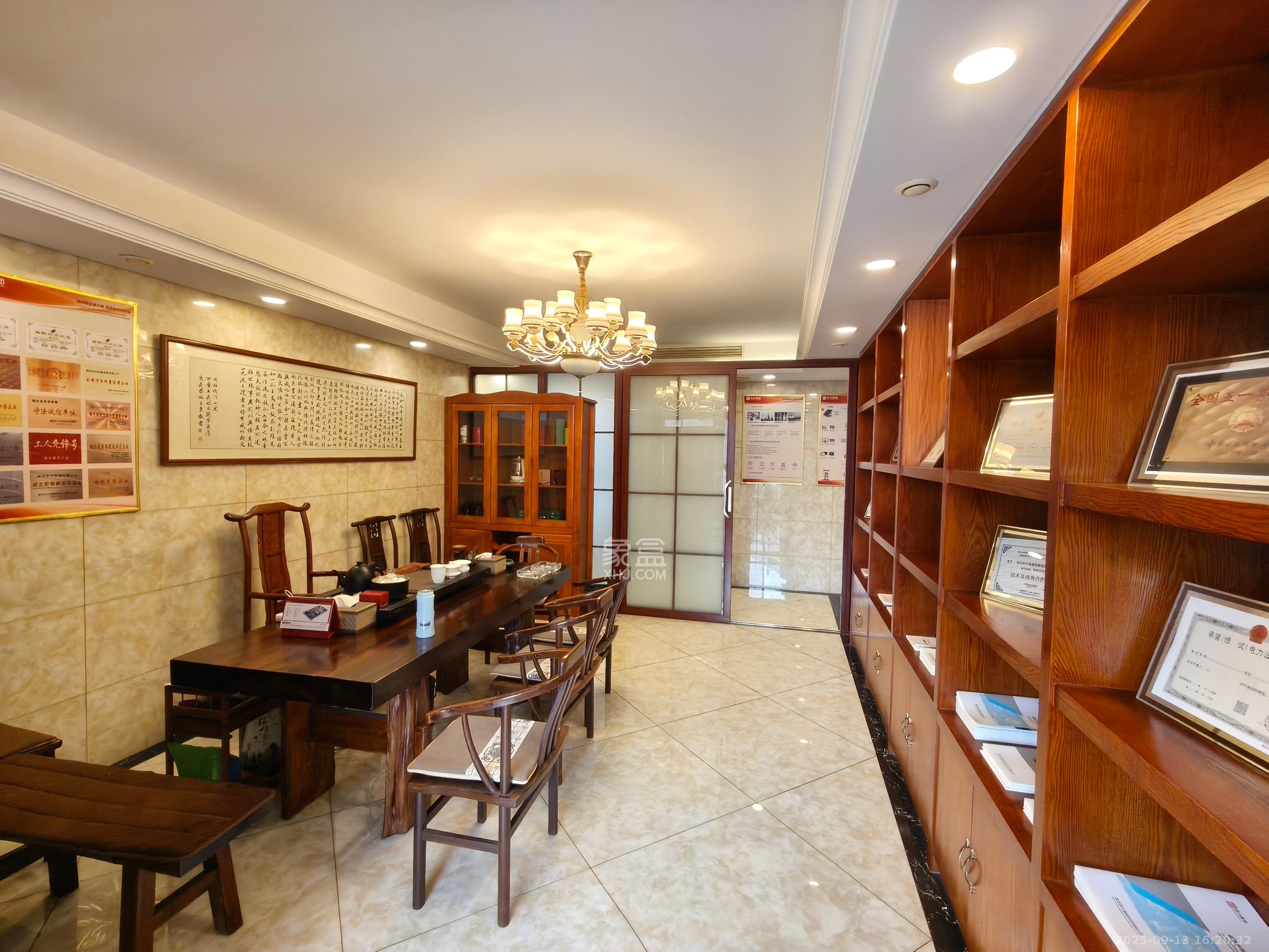 奥林匹克花园  4室2厅2卫    7800.0元/月室内图