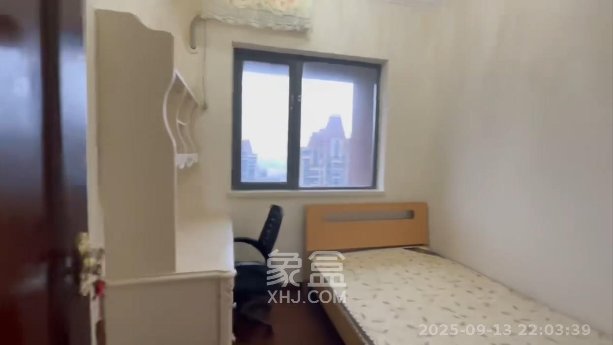 恒大江湾  3室2厅2卫   2600.00元/月室内图