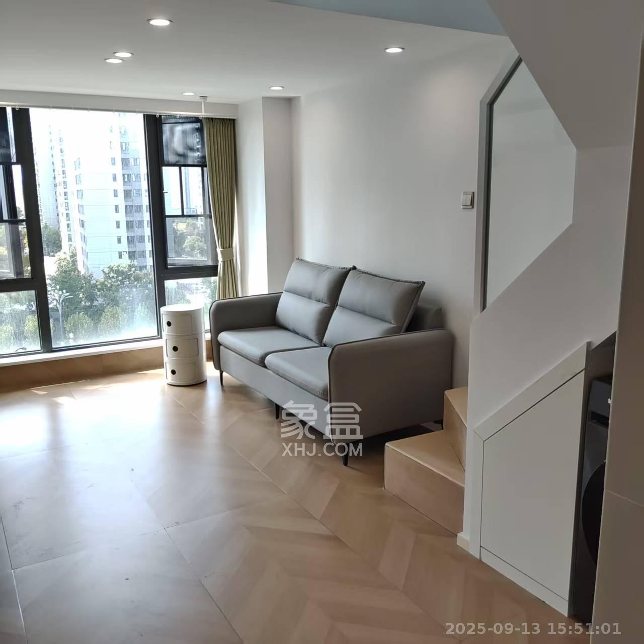 保利恒伟时光印象 2室2厅1卫 2200.0元/月 保利恒伟时光印象 2室2厅1卫 2200.0元/月室内图