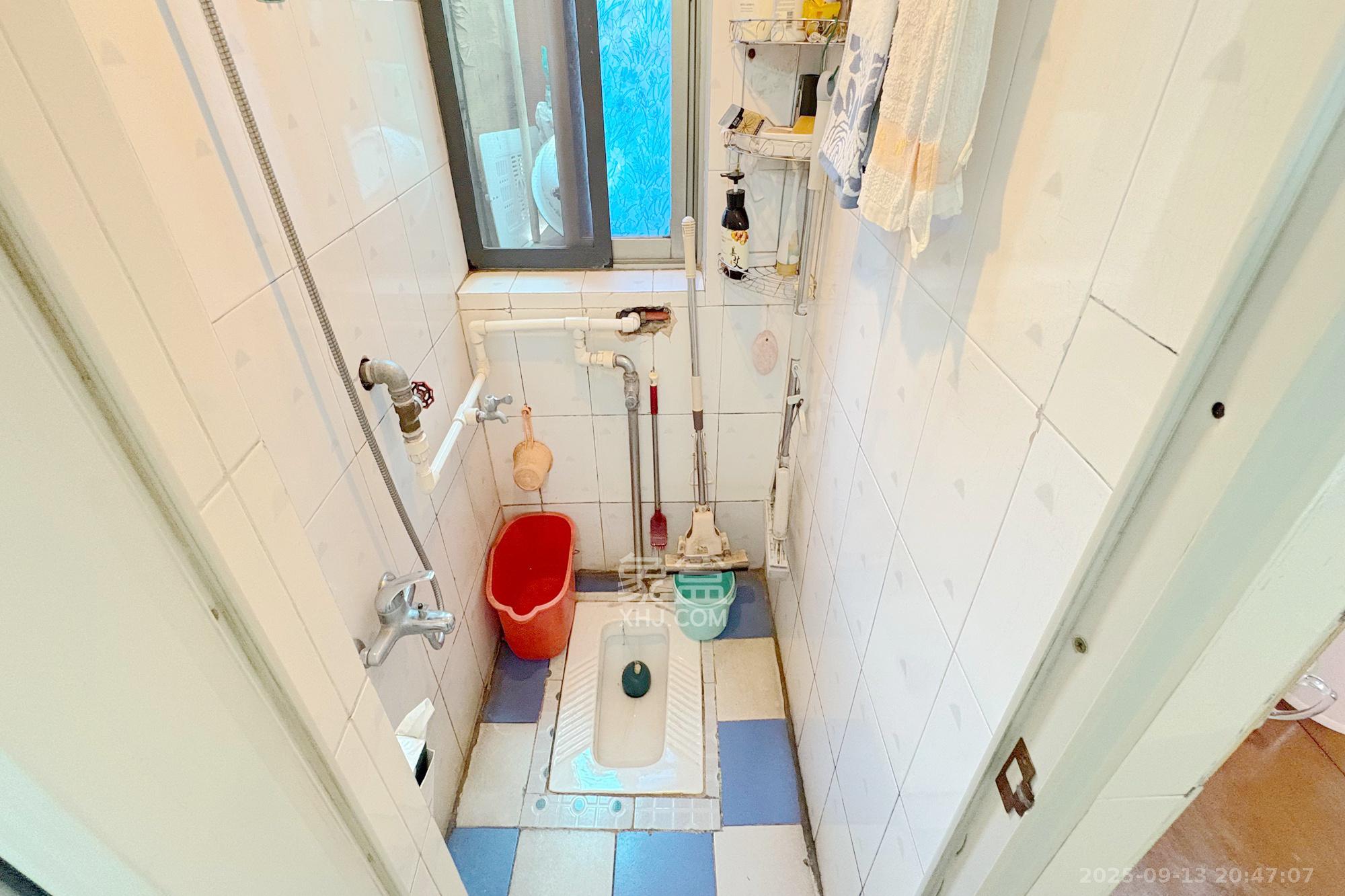 东南明苑  2室2厅1卫    43.0万 东南明苑  2室2厅1卫    43.0万卫生间