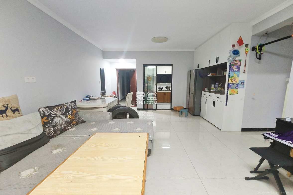 丽都桃源(金峰北院二期)  2室2厅1卫    2300.0元/月 丽都桃源(金峰北院二期)  2室2厅1卫    2300.0元/月室内图