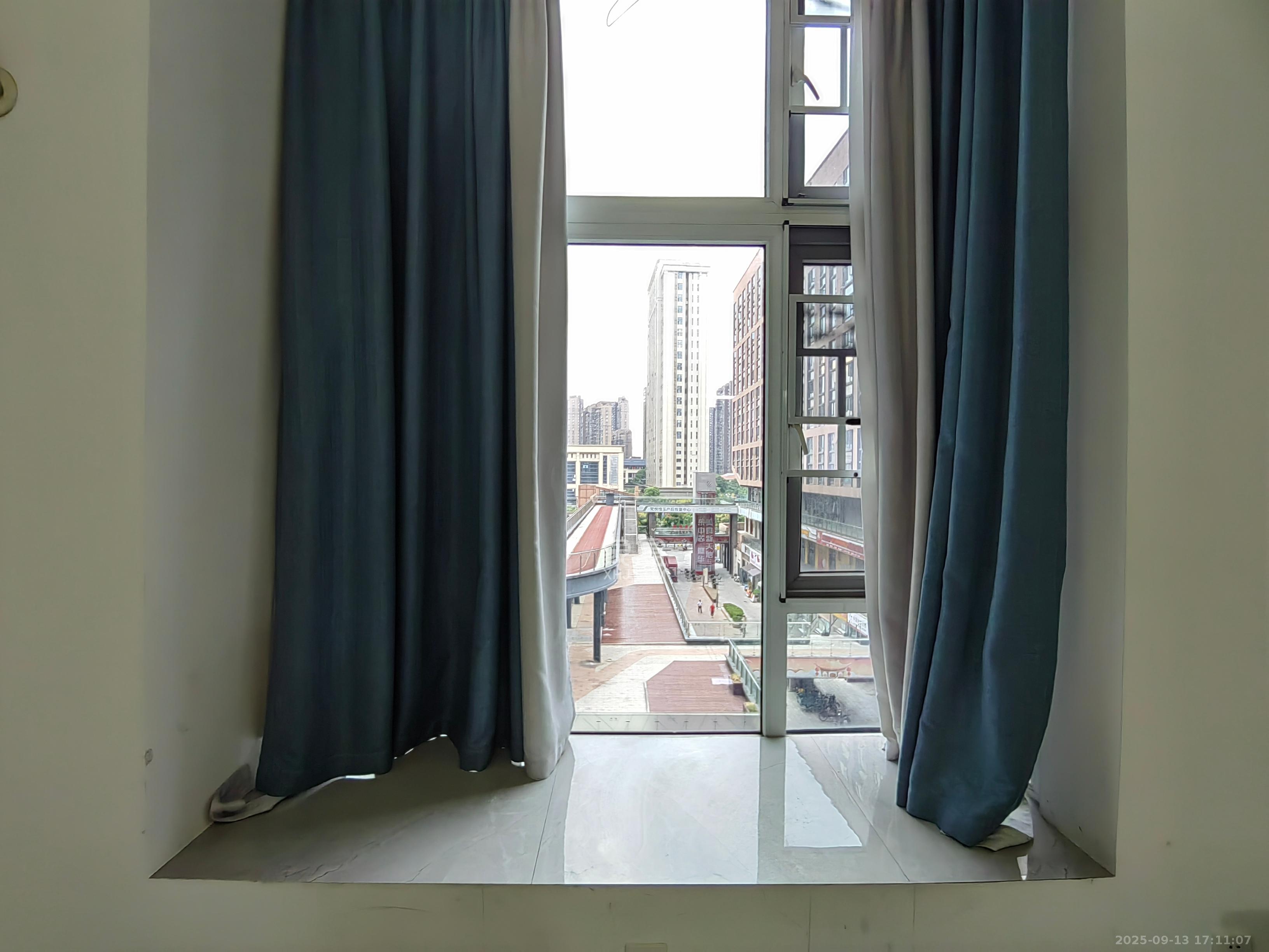 芙蓉万国城MOMA(卓越汇富苑) 1室1厅1卫 1400.0元/月 芙蓉万国城MOMA(卓越汇富苑) 1室1厅1卫 1400.0元/月室内图