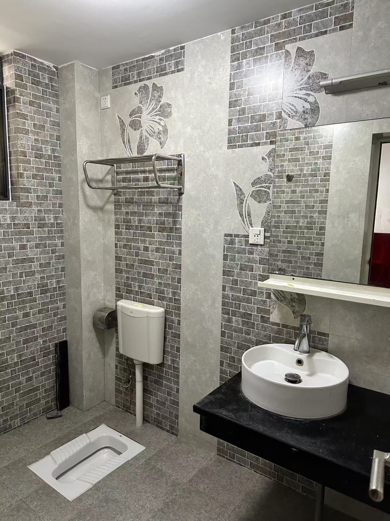 钻石城  1室0厅0卫    4500.0元/月室内图