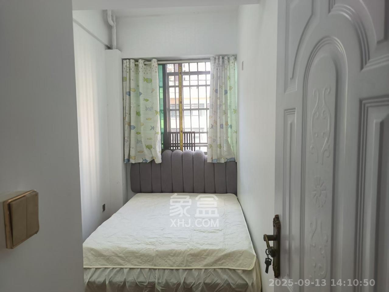 上城星座  2室1厅1卫    2200.0元/月室内图