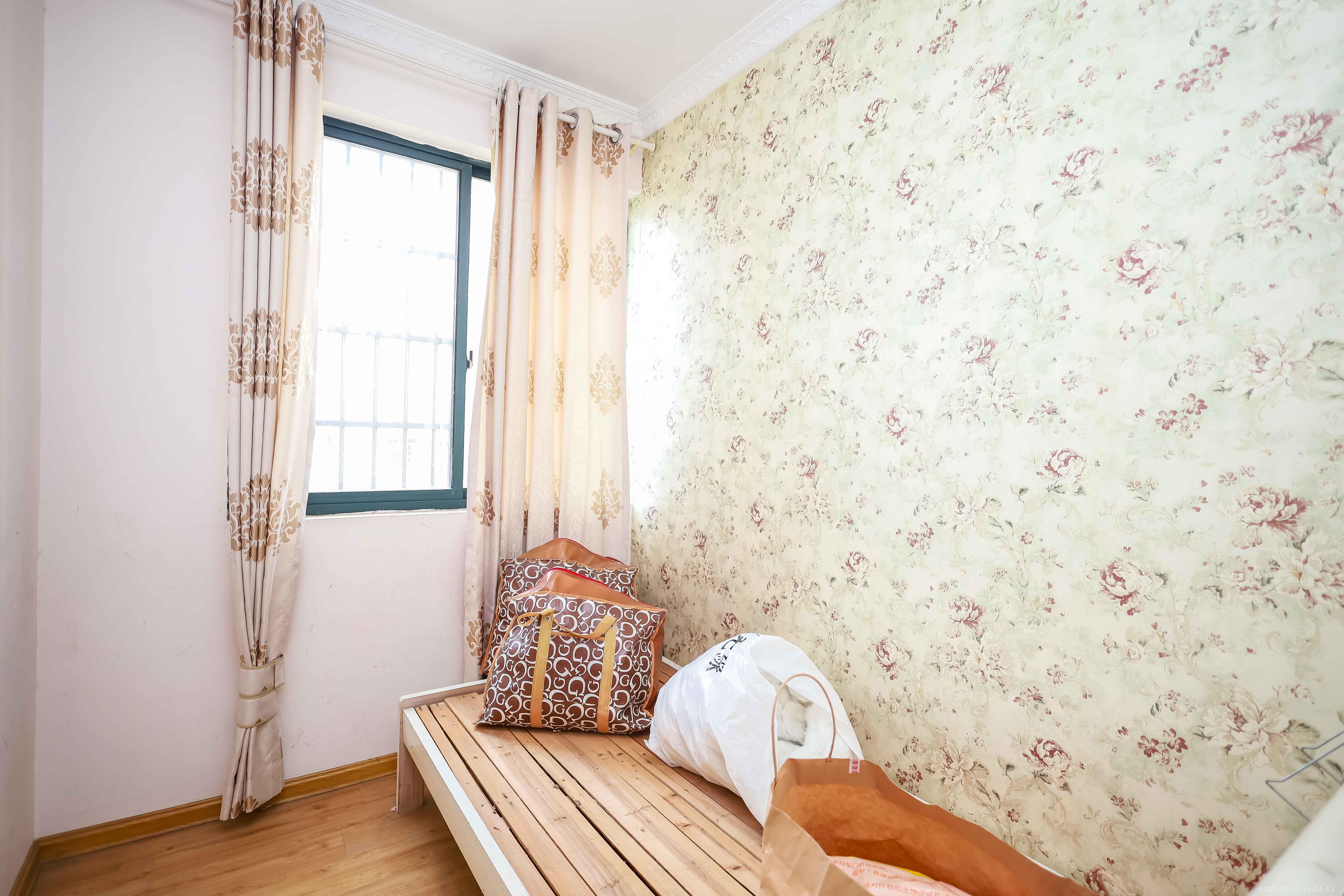 诚兴园  2室2厅1卫    58.0万卧室