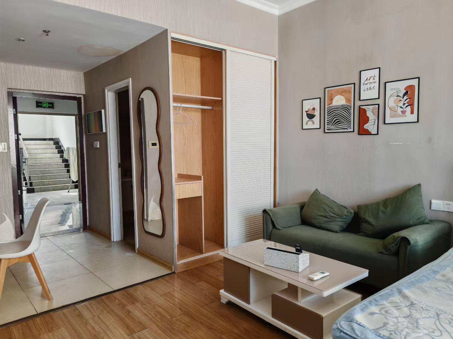 和平路行政公馆 1室0厅0卫 1300.0元/月 和平路行政公馆 1室0厅0卫 1300.0元/月室内图