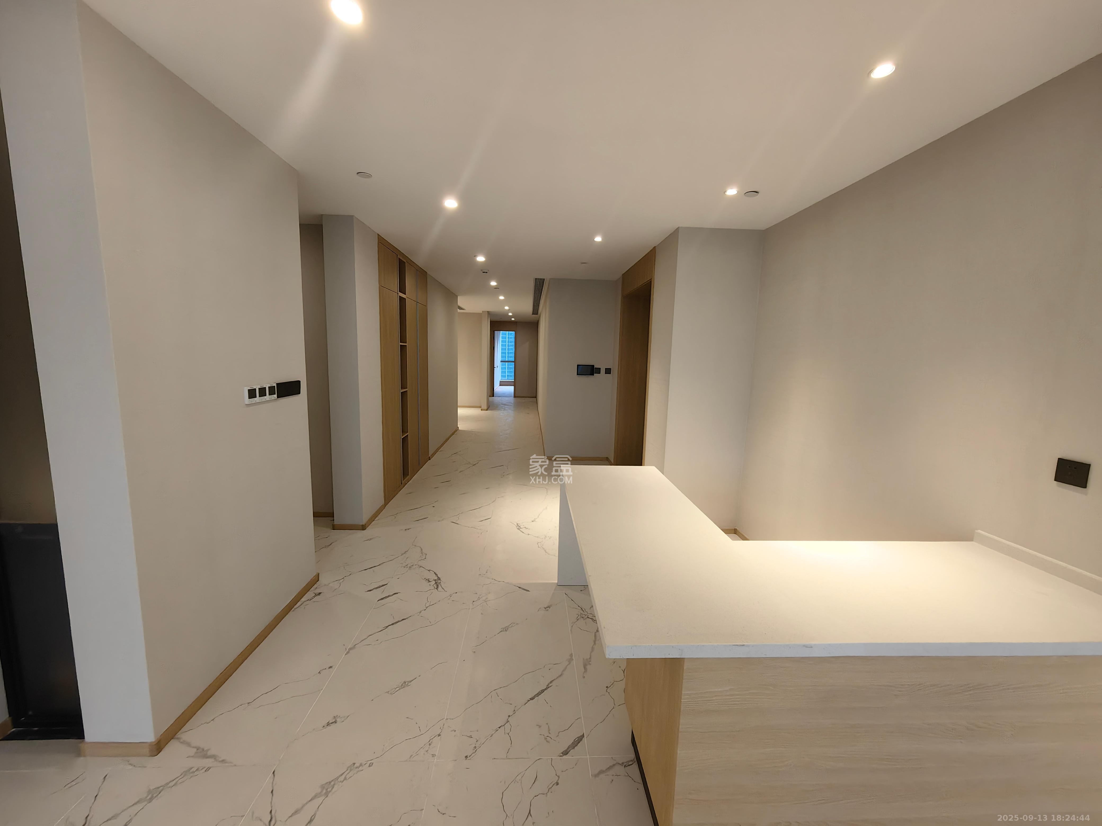 正荣梅溪紫阙台 4室2厅3卫 9000.0元/月 正荣梅溪紫阙台 4室2厅3卫 9000.0元/月室内图