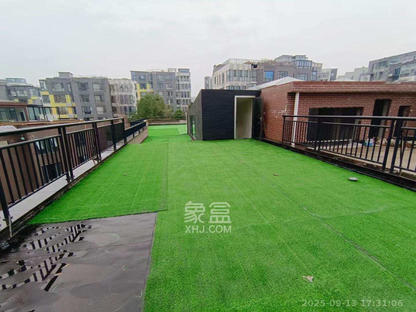 阳光100三期  6室3厅3卫    20000.0元/月室内图