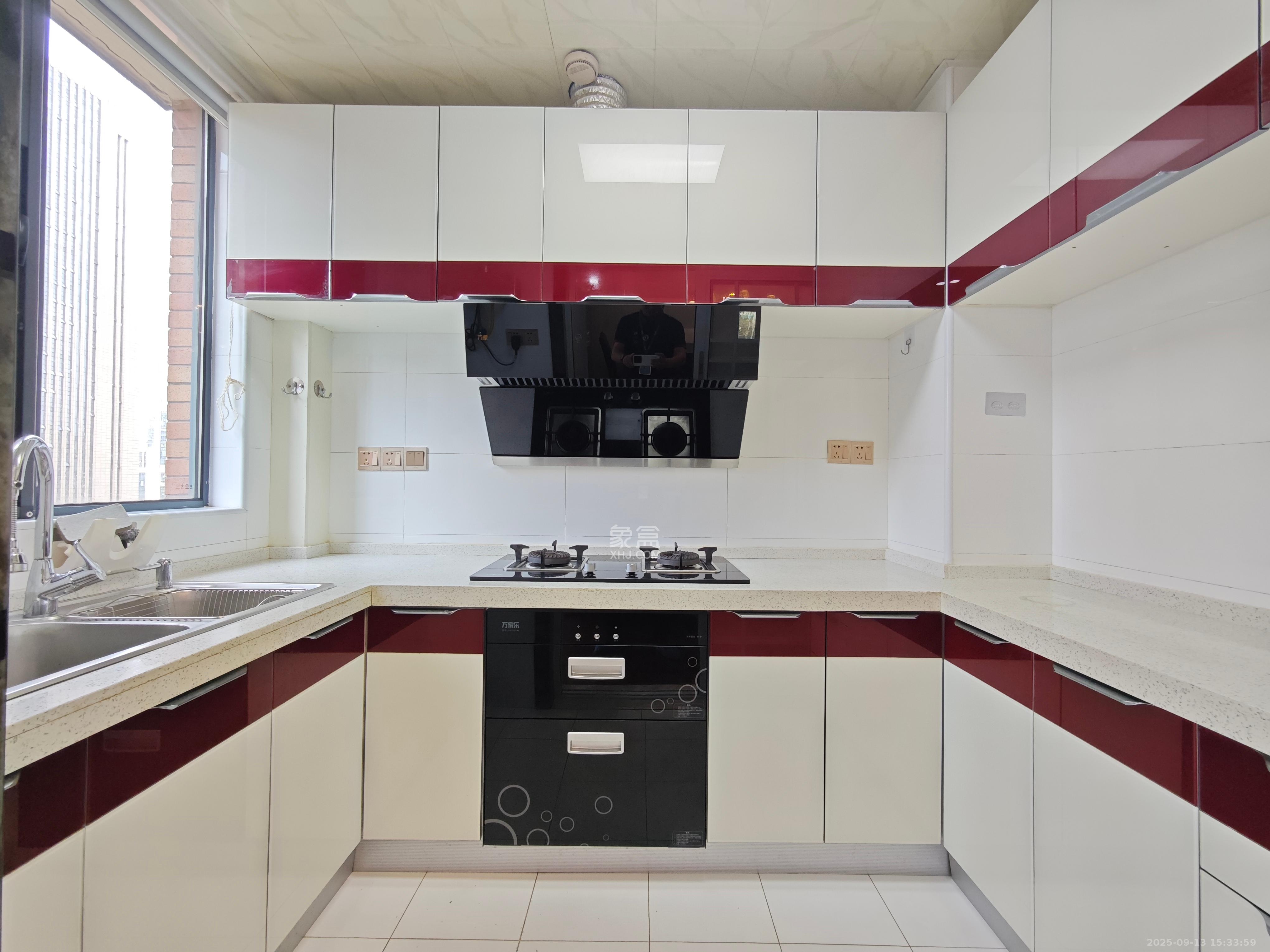 清溪川九号  3室2厅1卫    3000.0元/月 清溪川九号  3室2厅1卫    3000.0元/月室内图