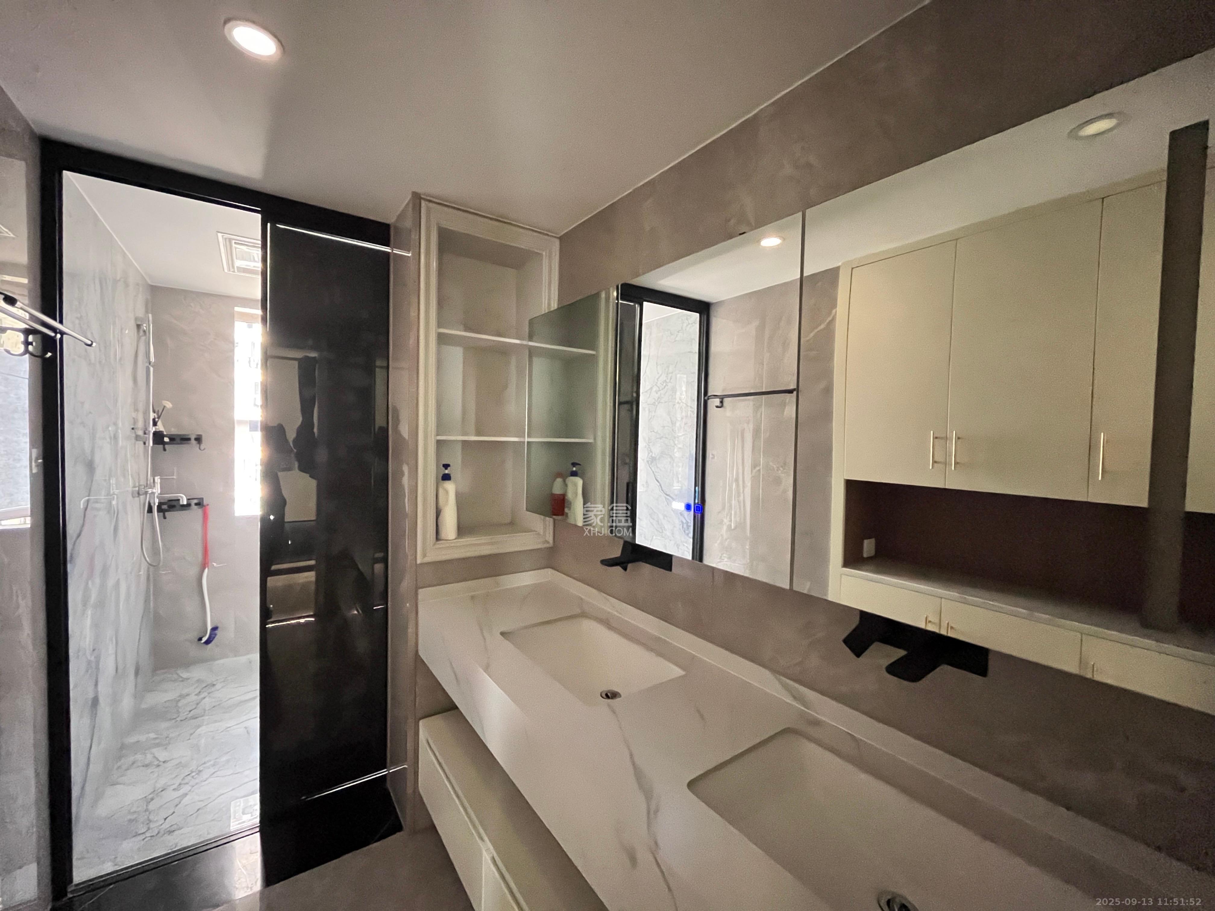 华润琨瑜府  4室2厅2卫    4500.0元/月室内图