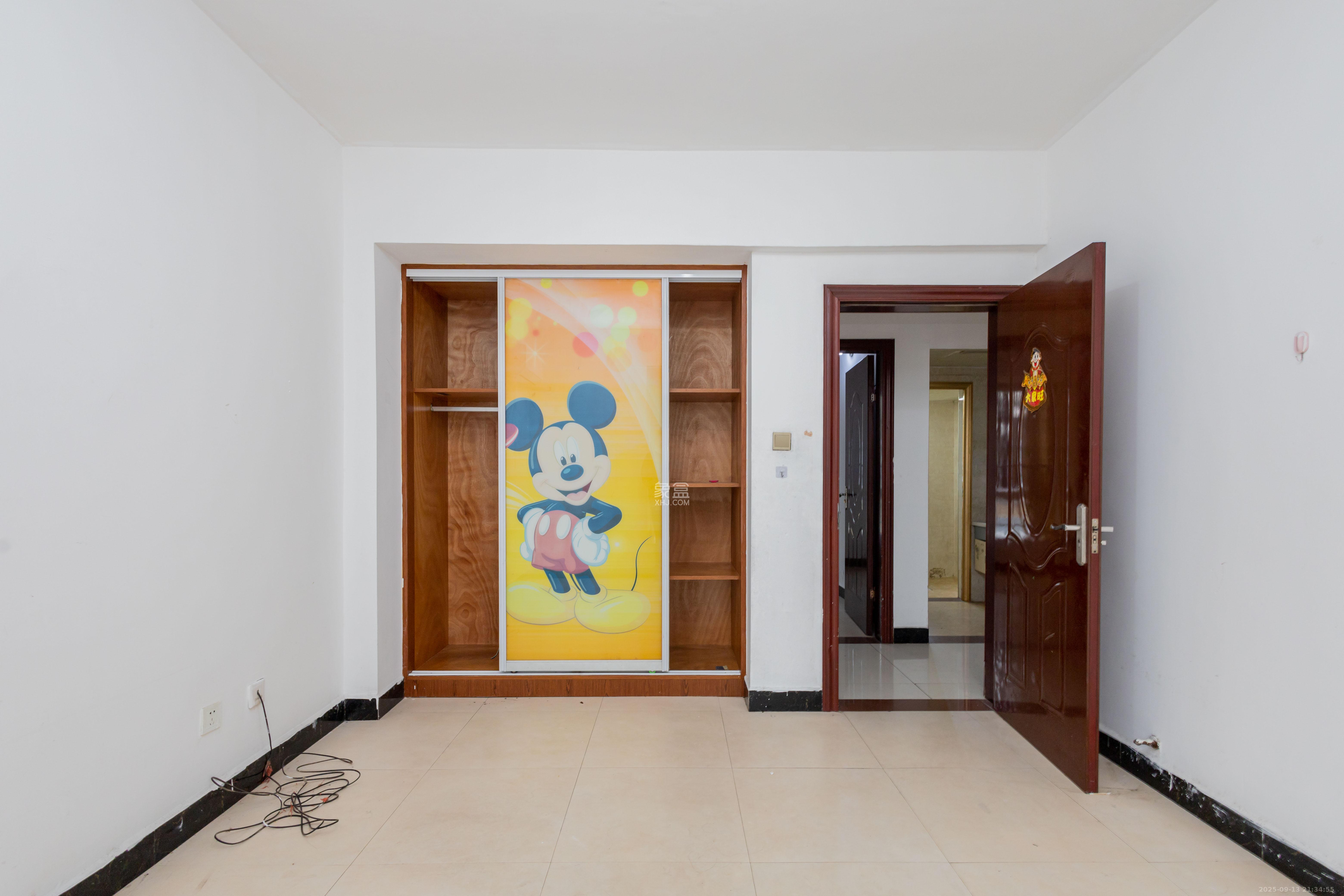 爵士湘  3室2厅1卫    48.0万 爵士湘  3室2厅1卫    48.0万卧室