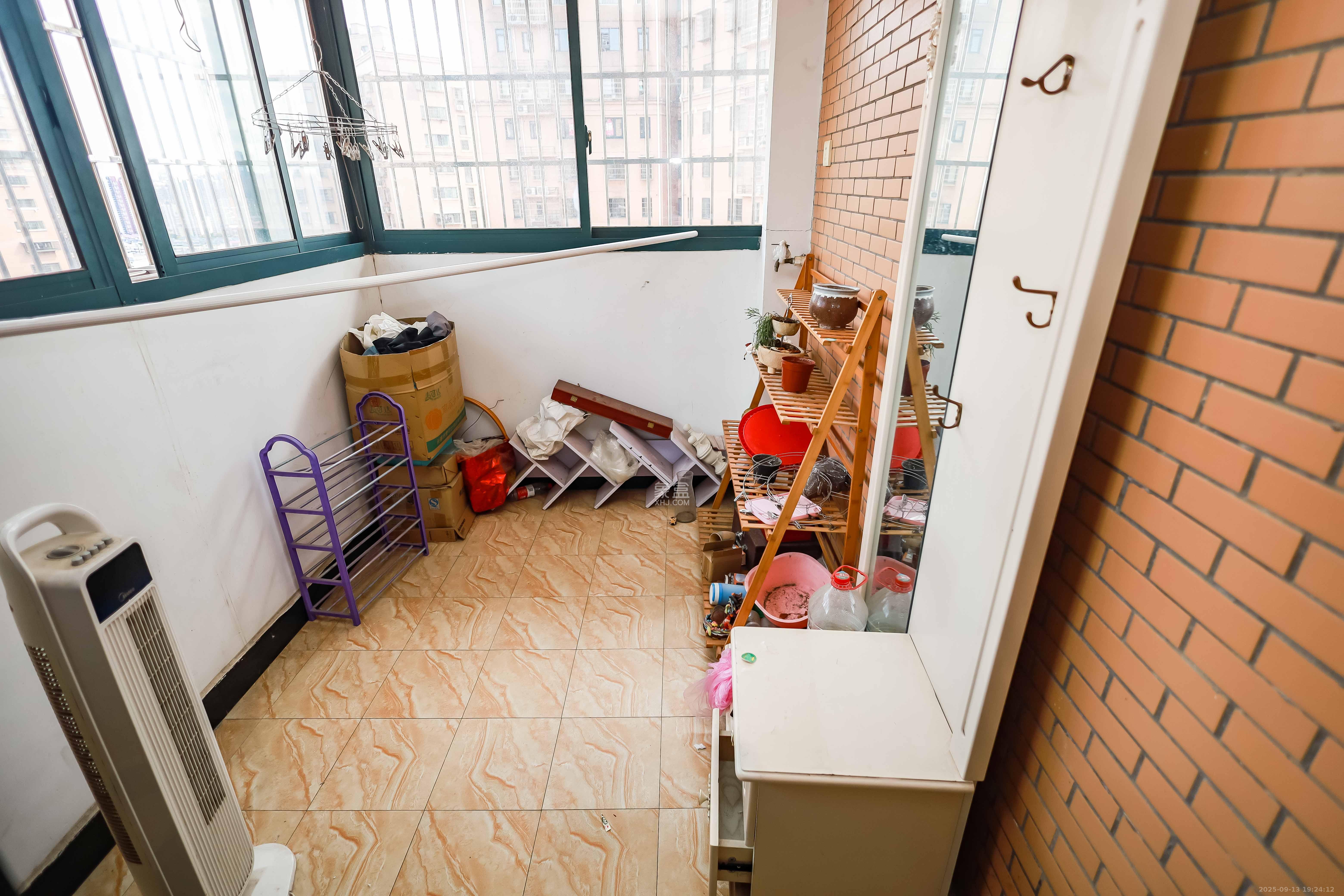 诚兴园 2室2厅1卫 58.0万 诚兴园 2室2厅1卫 58.0万阳台