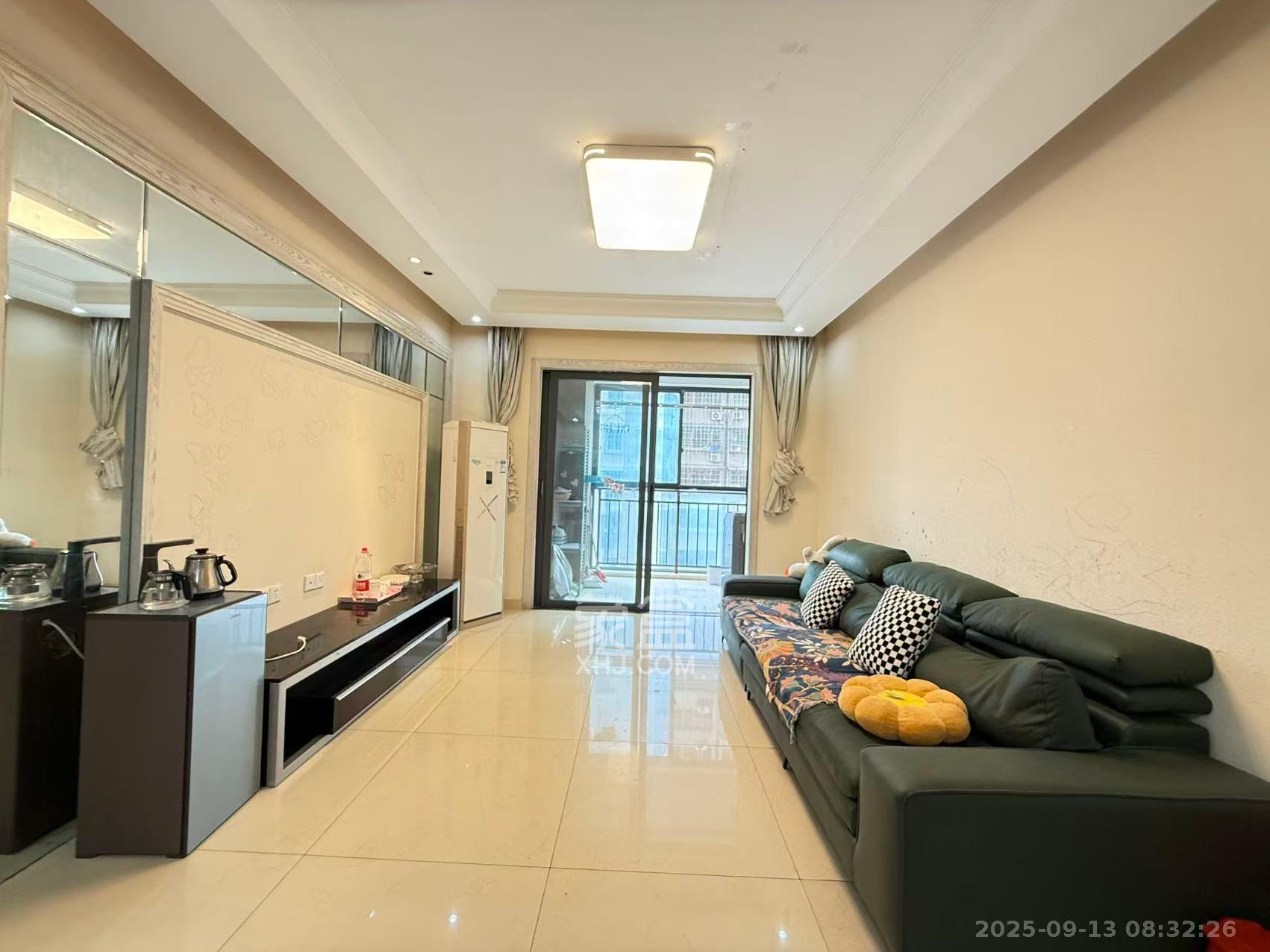 万博汇 2室2厅1卫 2500.0元/月 万博汇 2室2厅1卫 2500.0元/月室内图