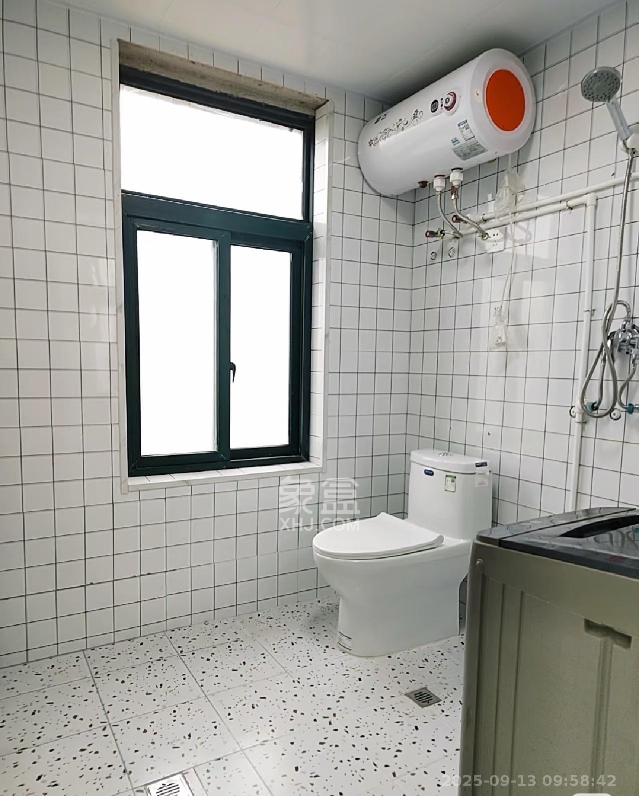 财富名园 1室0厅1卫 1100.0元/月 财富名园 1室0厅1卫 1100.0元/月室内图