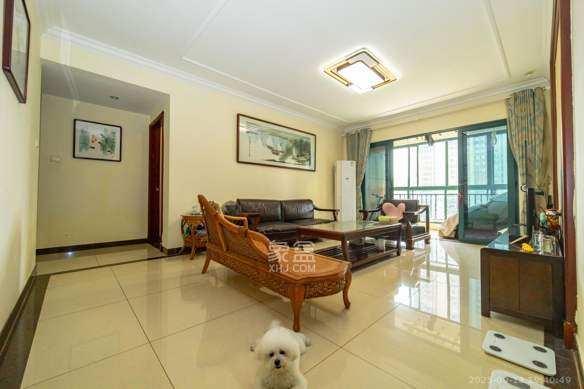 恒大雅苑 3室2厅2卫 125.0万 恒大雅苑 3室2厅2卫 125.0万客厅