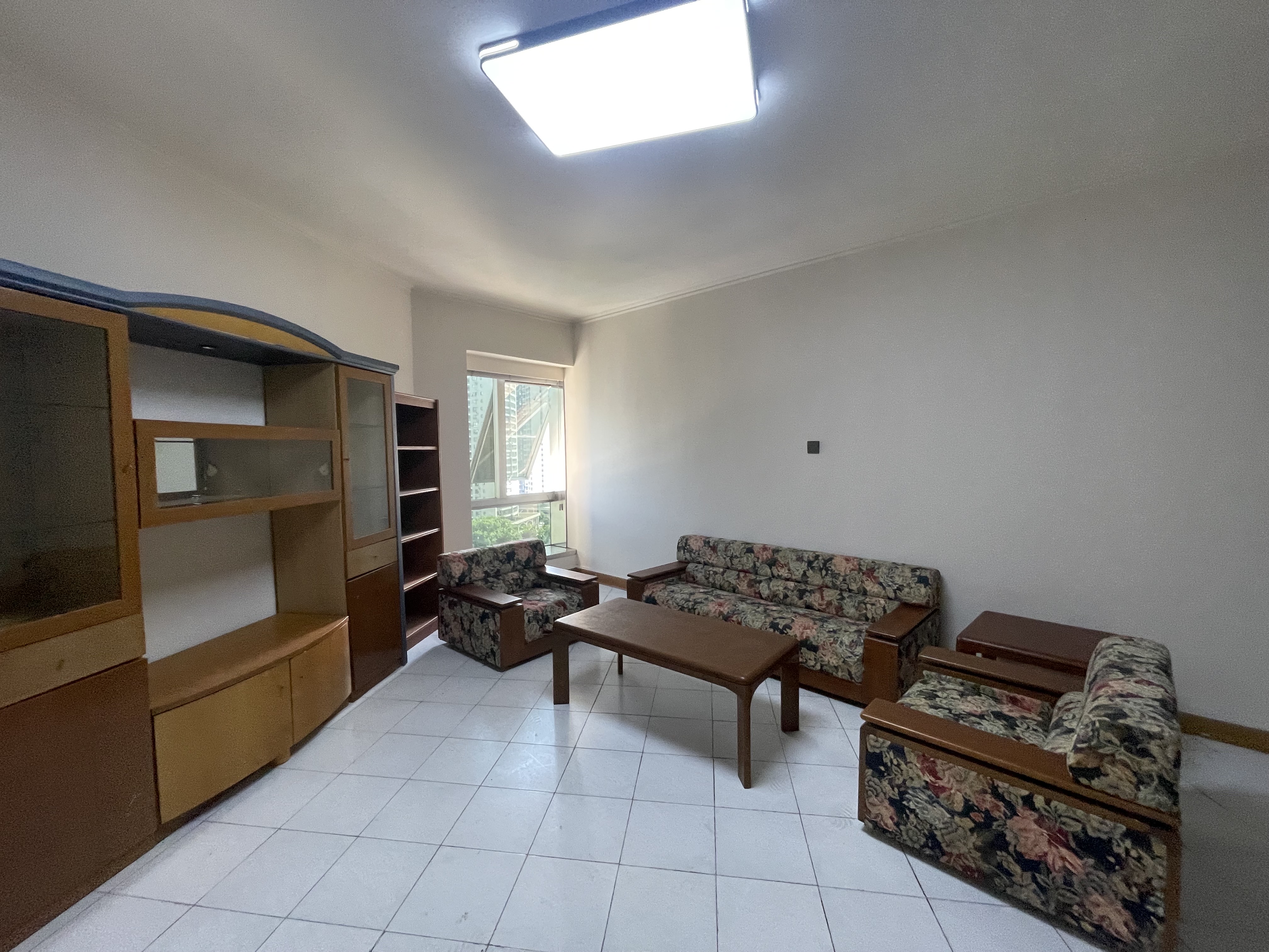 帝晶大厦  2室2厅1卫    2300.0元/月室内图