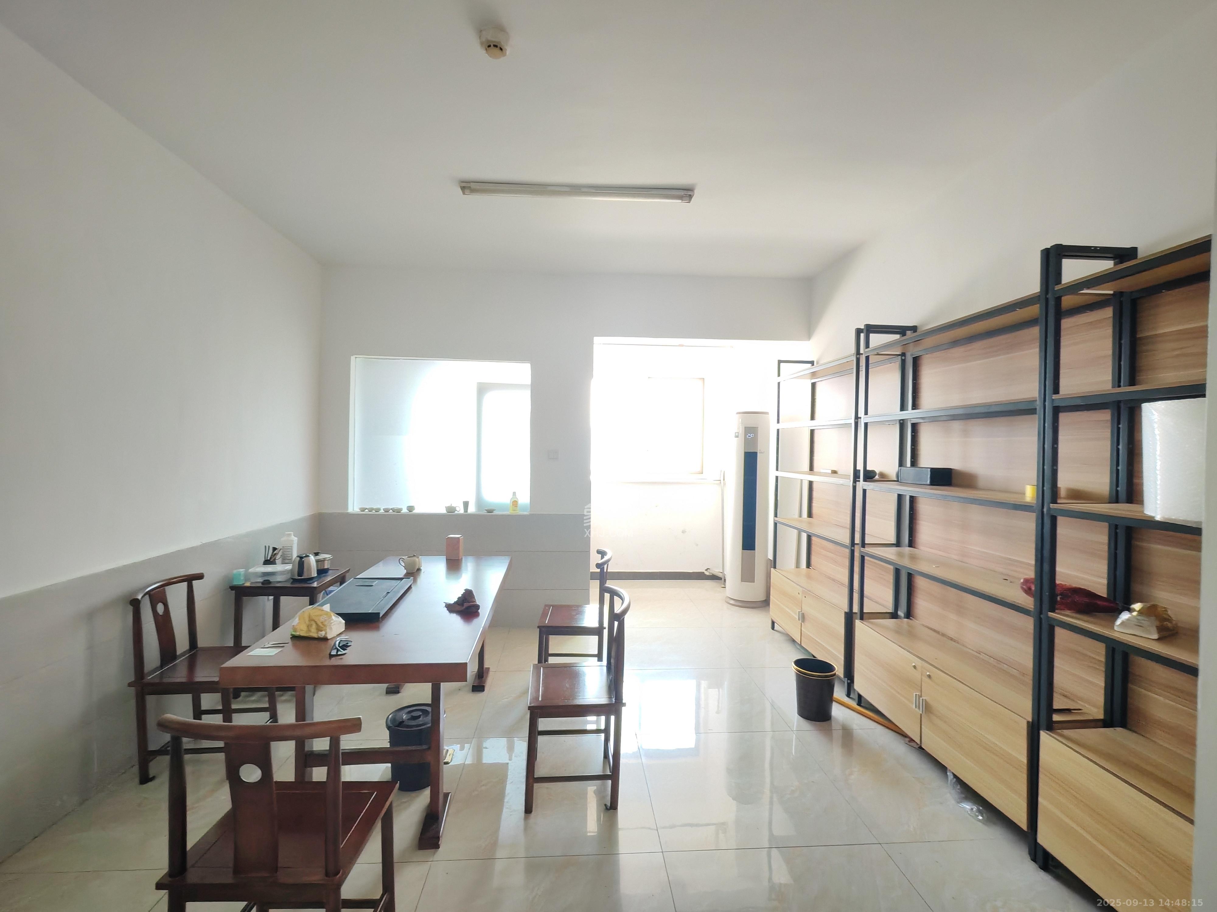 汇达国际公馆（汇达大厦）  2室1厅1卫    2300.0元/月室内图