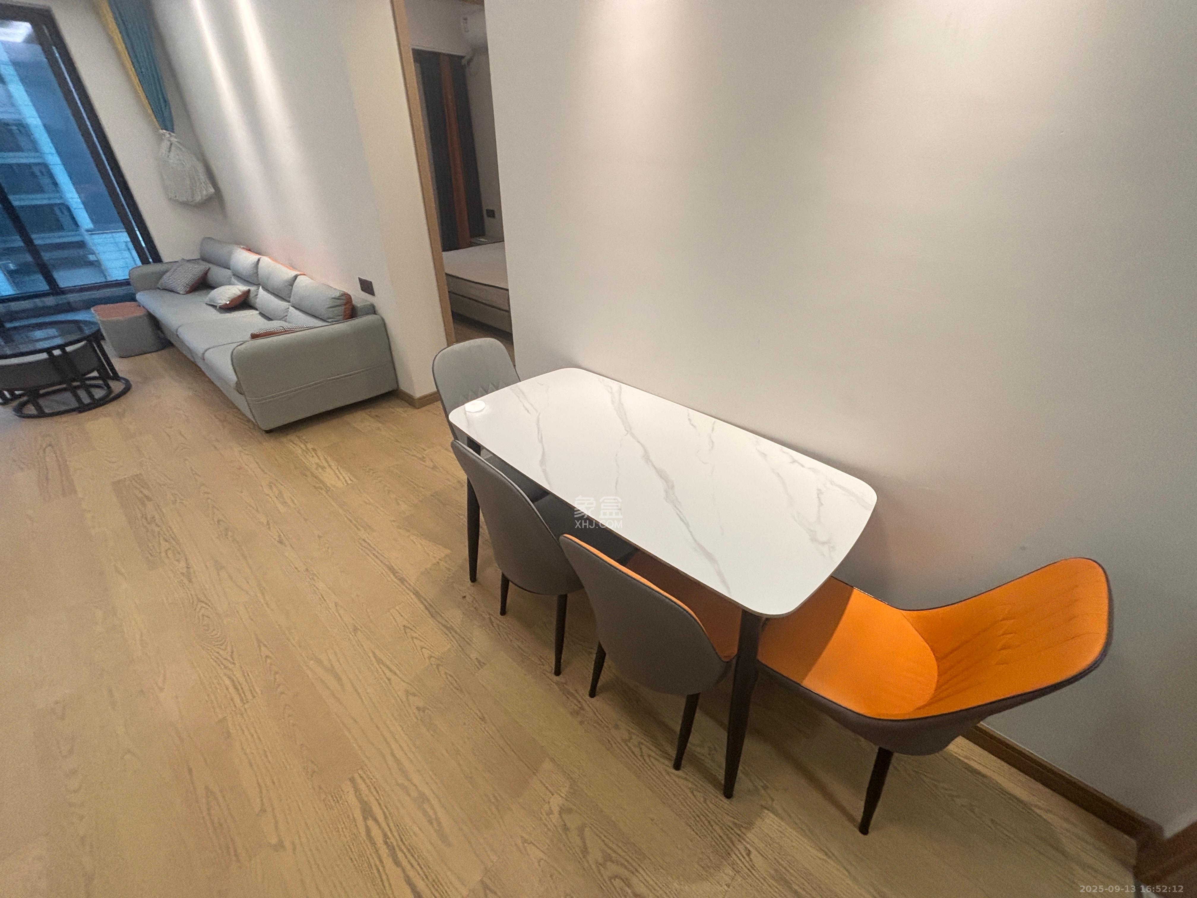 爱家当代境 3室2厅1卫 3300.0元/月 爱家当代境 3室2厅1卫 3300.0元/月室内图