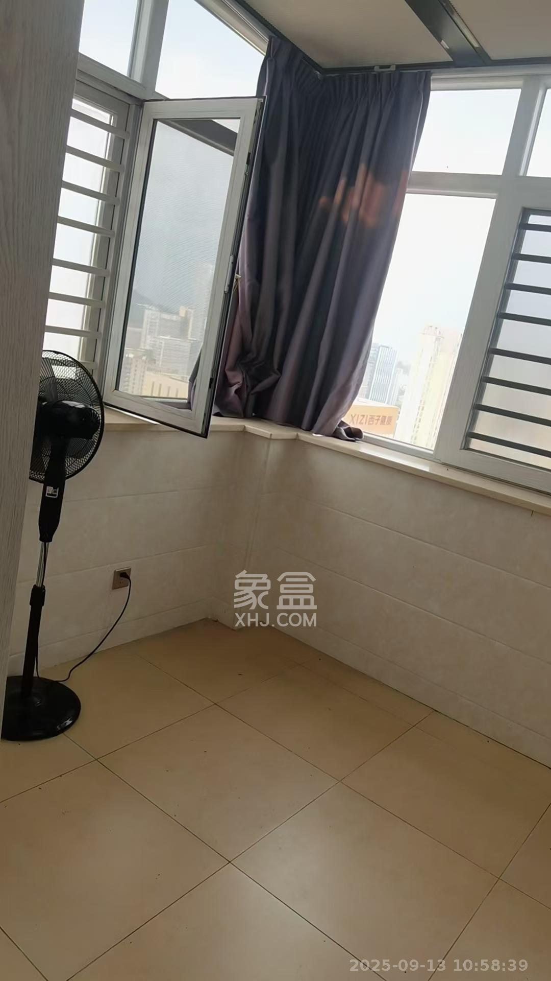 潇湘奥林匹克花园 3室1厅1卫 2500.0元/月 潇湘奥林匹克花园 3室1厅1卫 2500.0元/月室内图