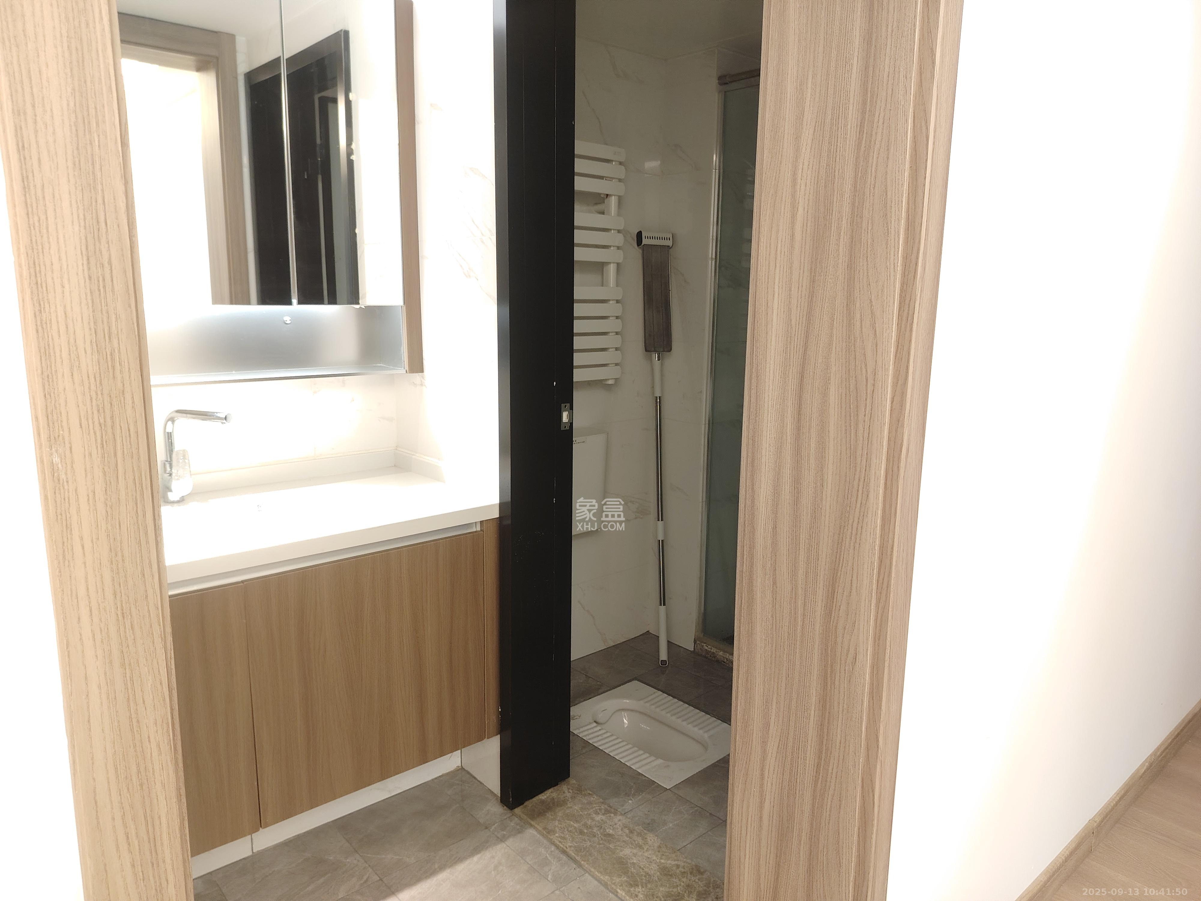 澳海月亮湾 4室2厅2卫 2000.0元/月 澳海月亮湾 4室2厅2卫 2000.0元/月室内图