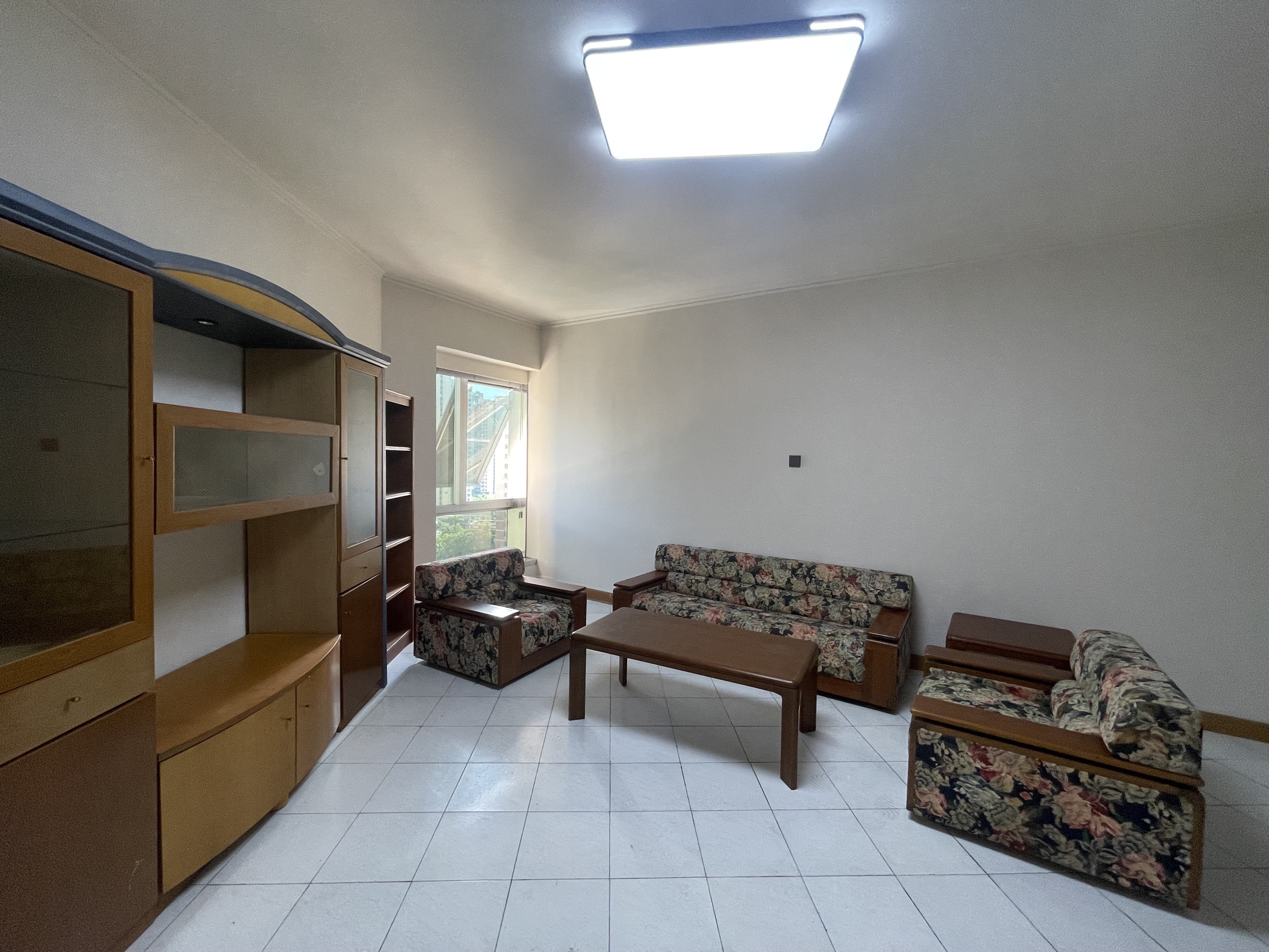 帝晶大厦 2室2厅1卫 2300.0元/月 帝晶大厦 2室2厅1卫 2300.0元/月室内图