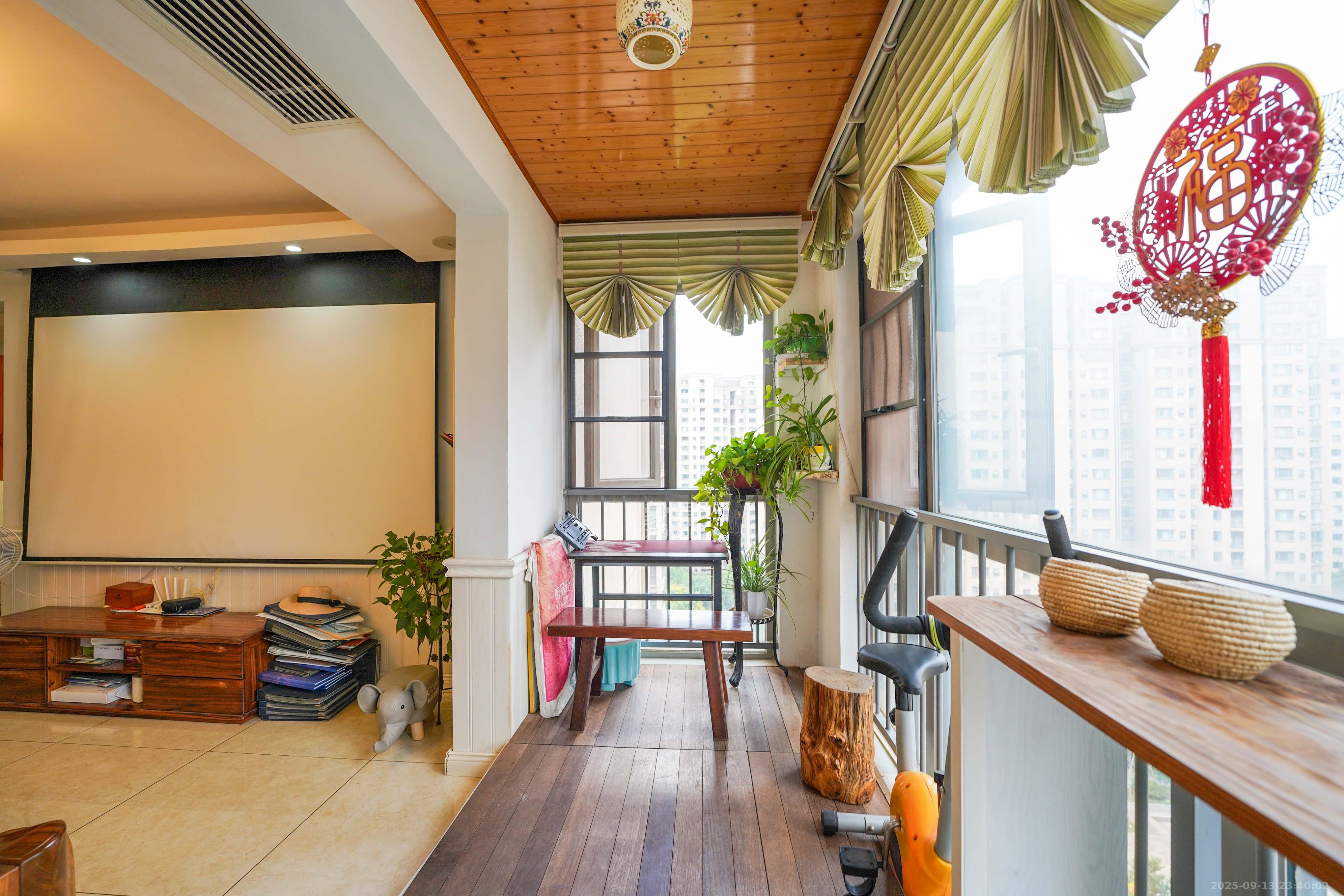 怡海星城  3室2厅1卫    76.8万阳台