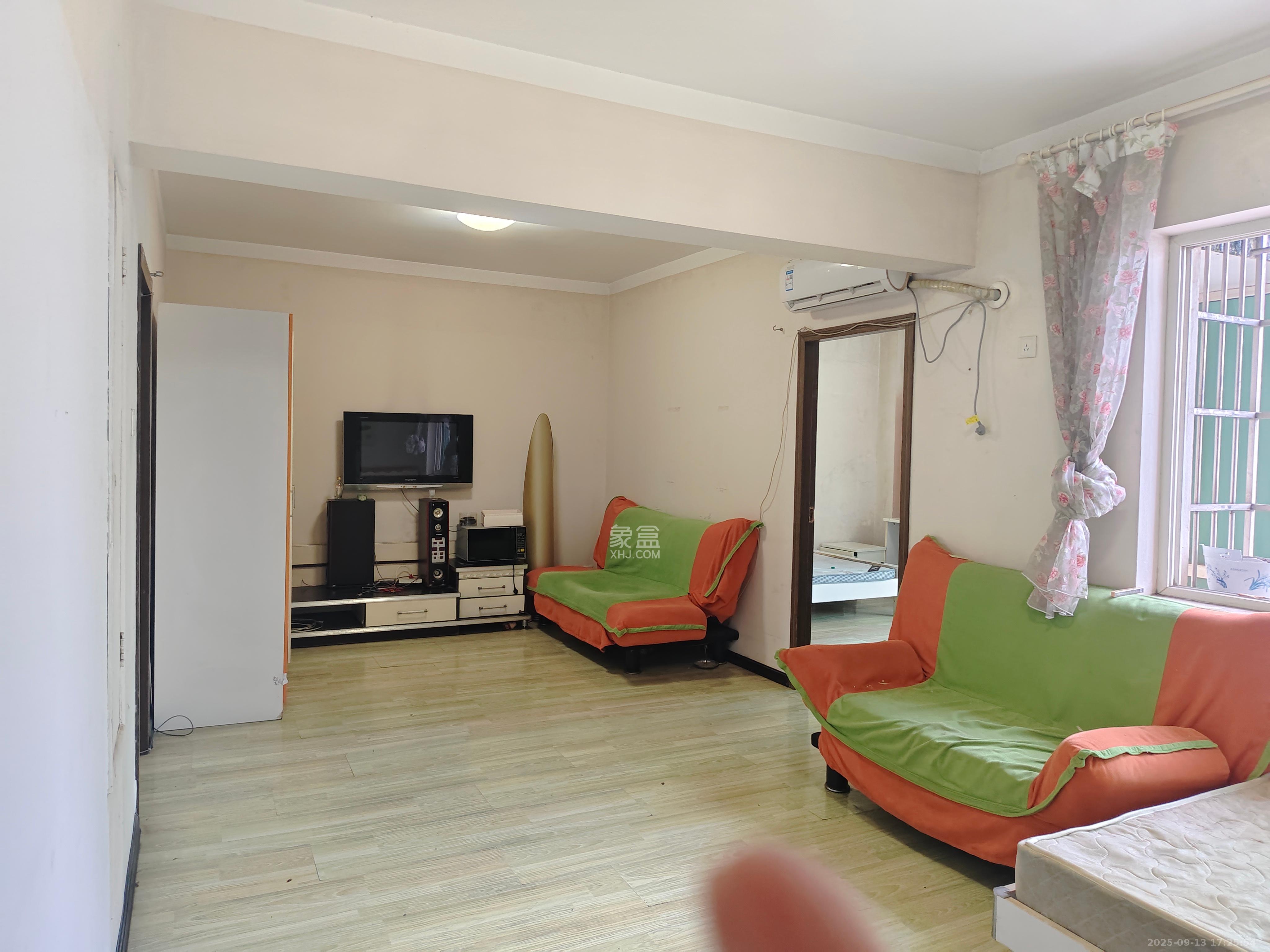 几米空间  1室1厅1卫    1800.0元/月 几米空间  1室1厅1卫    1800.0元/月室内图