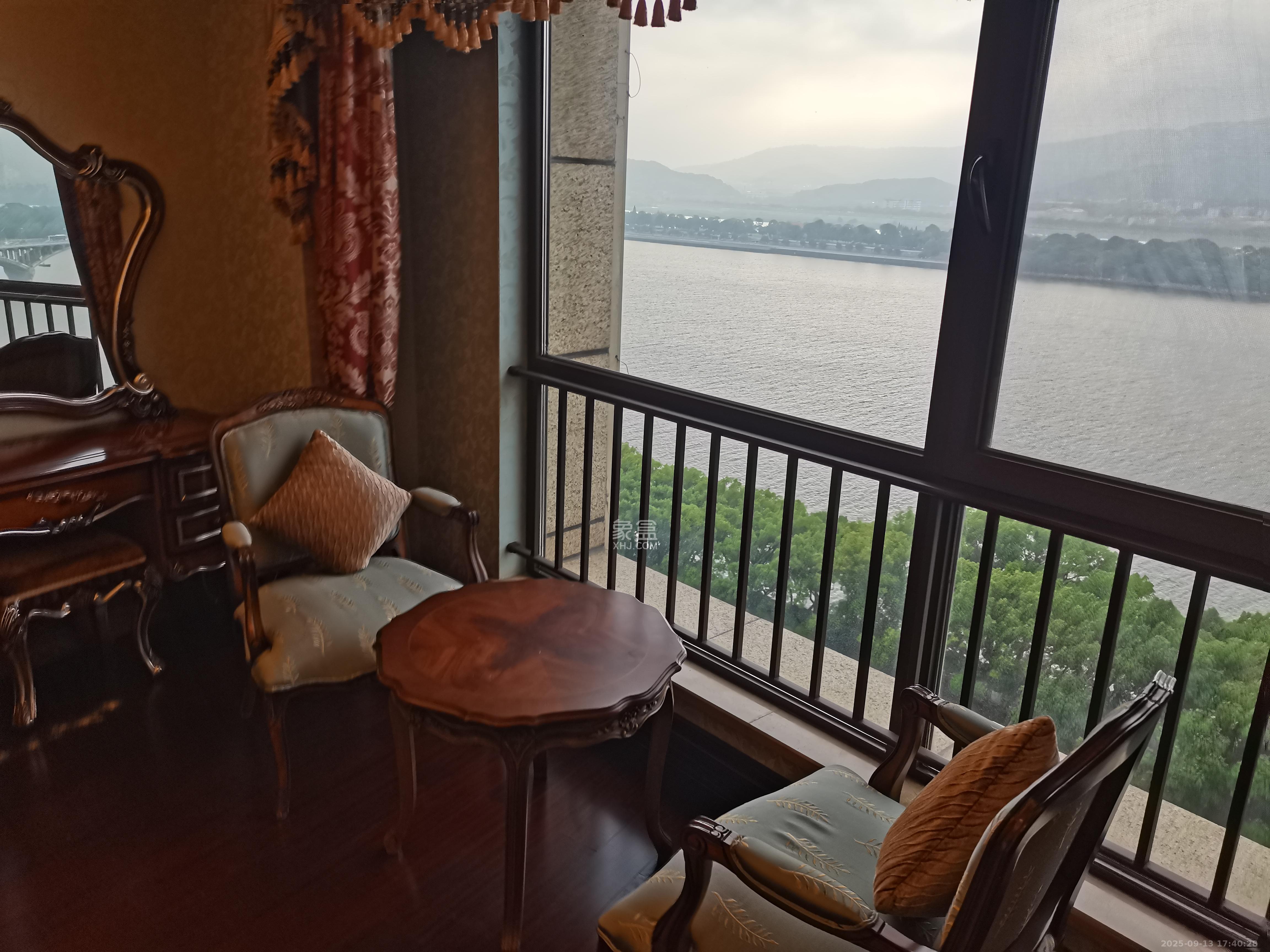 华远华中心 5室2厅2卫 18000.0元/月 华远华中心 5室2厅2卫 18000.0元/月室内图