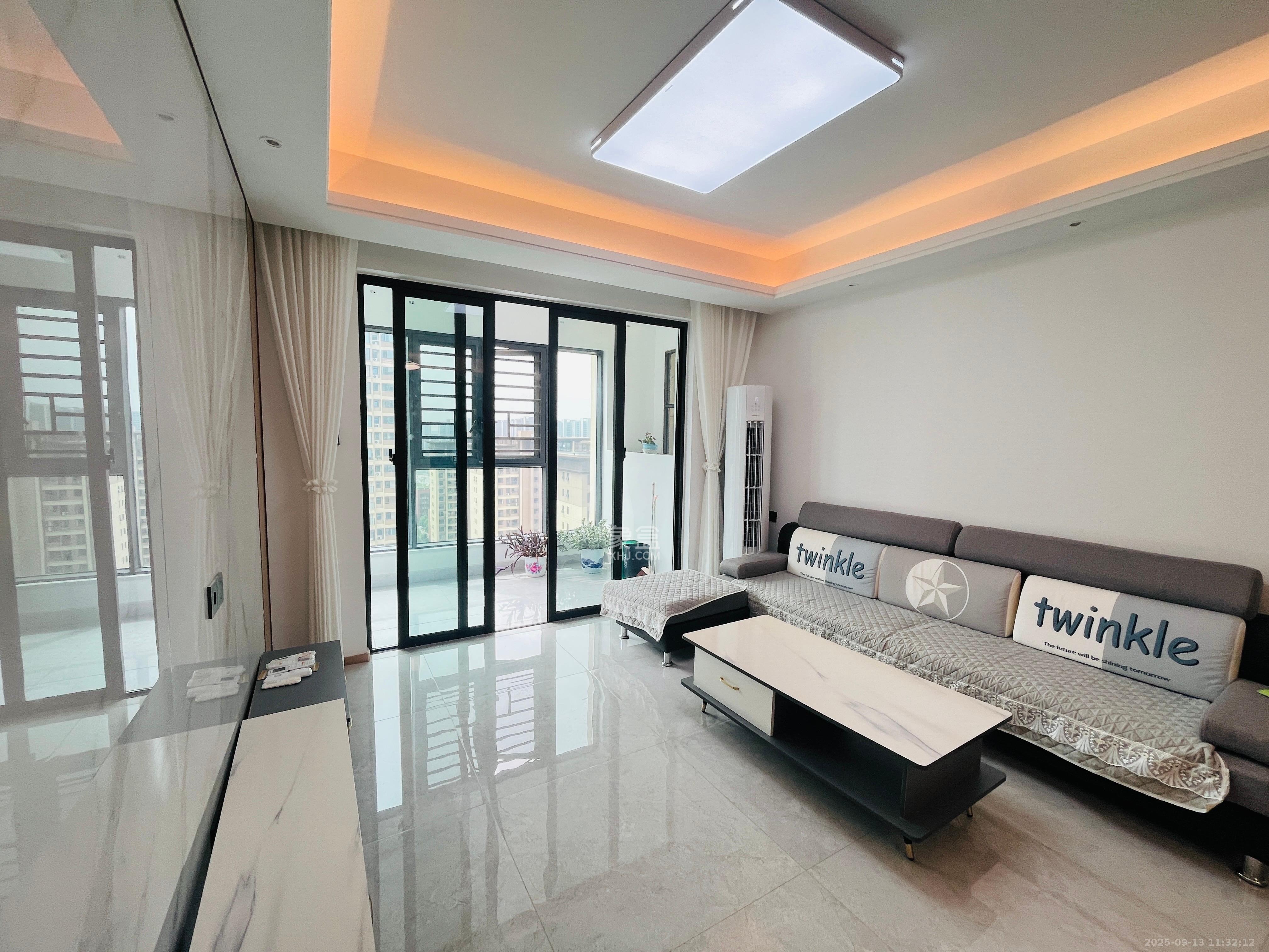 汉唐世家二期 3室2厅2卫 2300.0元/月 汉唐世家二期 3室2厅2卫 2300.0元/月室内图