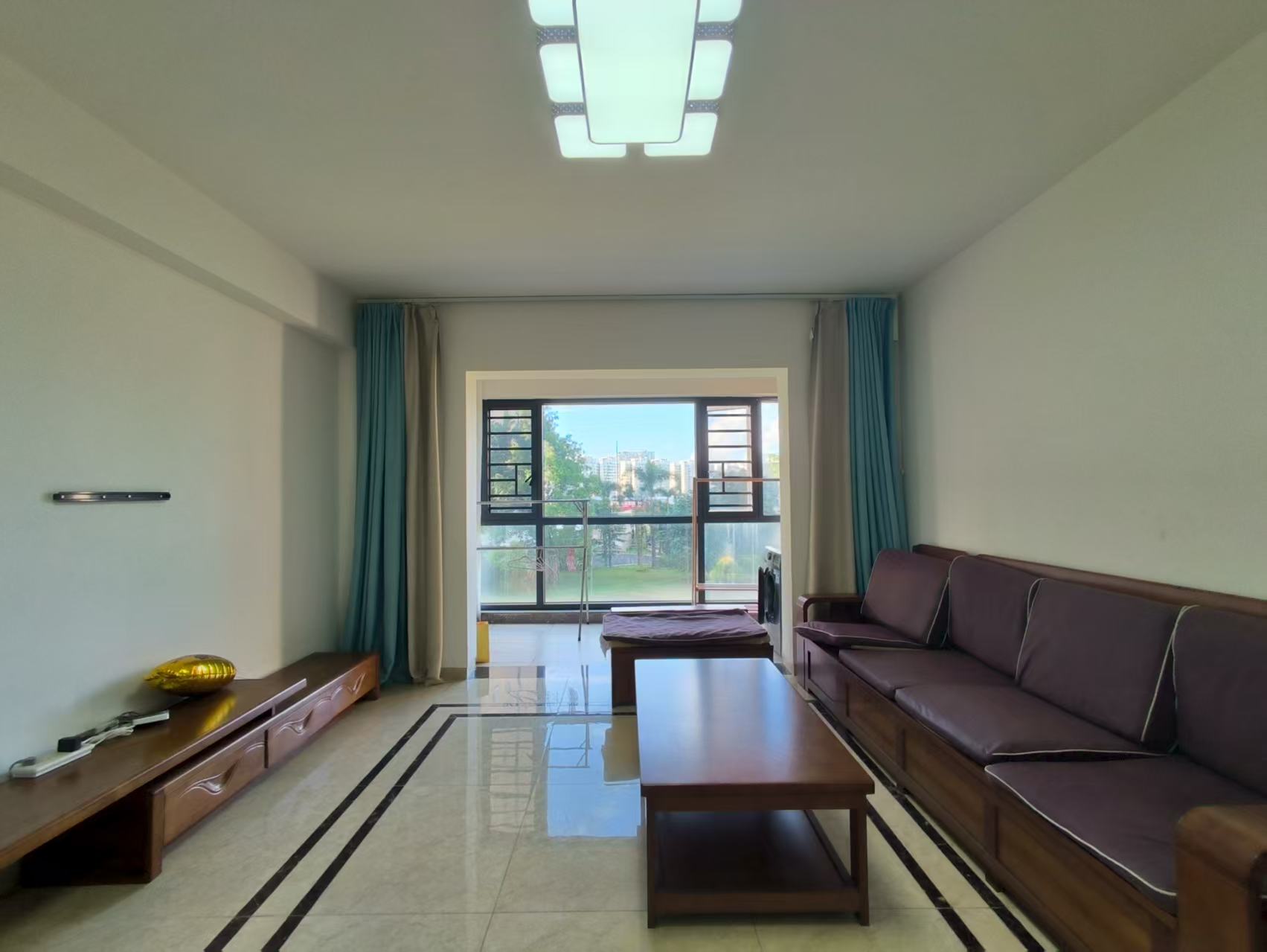 港岛花园 3室2厅2卫 3200.0元/月 港岛花园 3室2厅2卫 3200.0元/月户型图