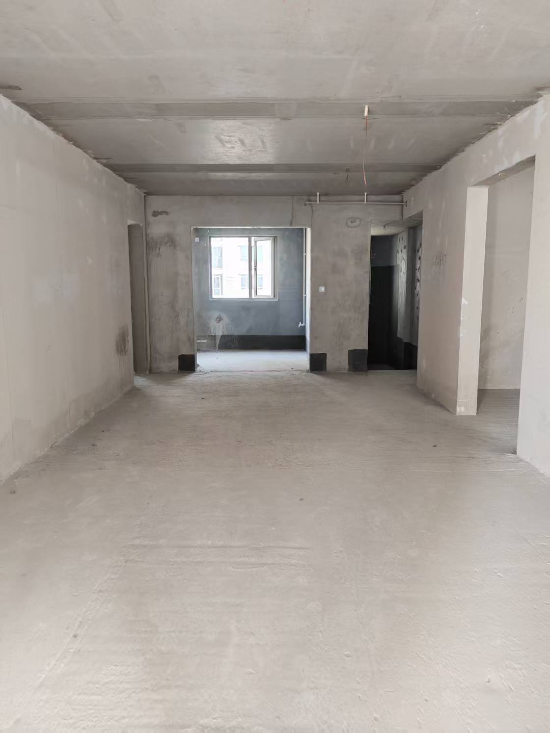 吾悦广场 4室2厅2卫 79.8万 吾悦广场 4室2厅2卫 79.8万客厅