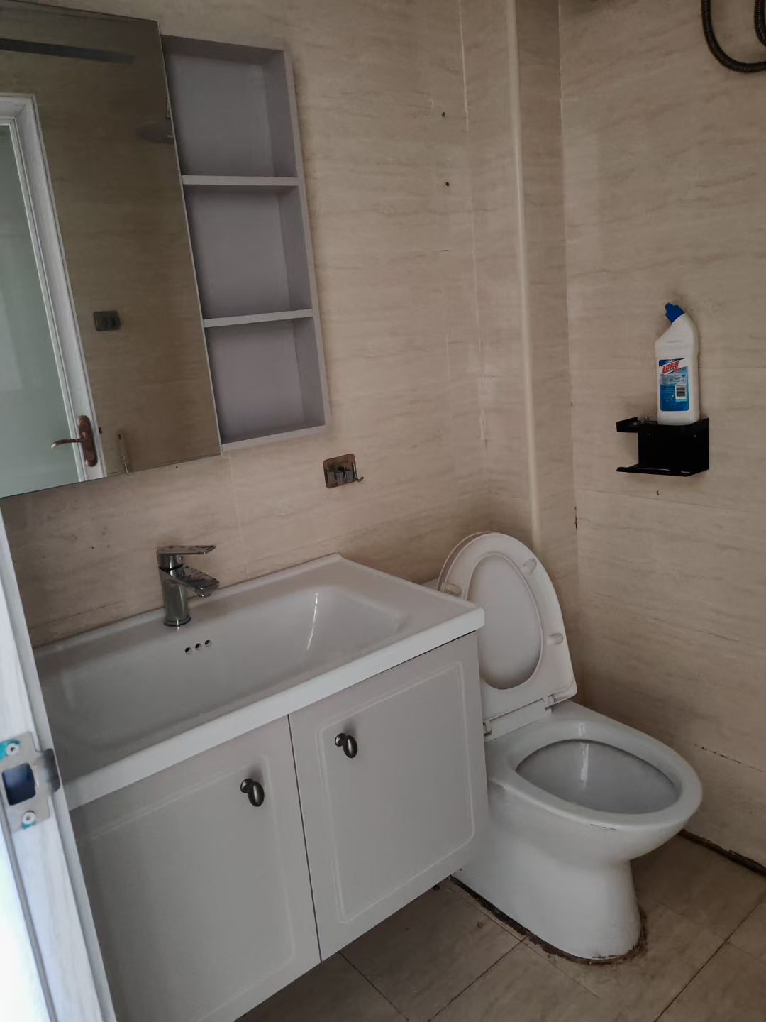 和平路行政公馆 1室0厅0卫 1300.0元/月 和平路行政公馆 1室0厅0卫 1300.0元/月室内图