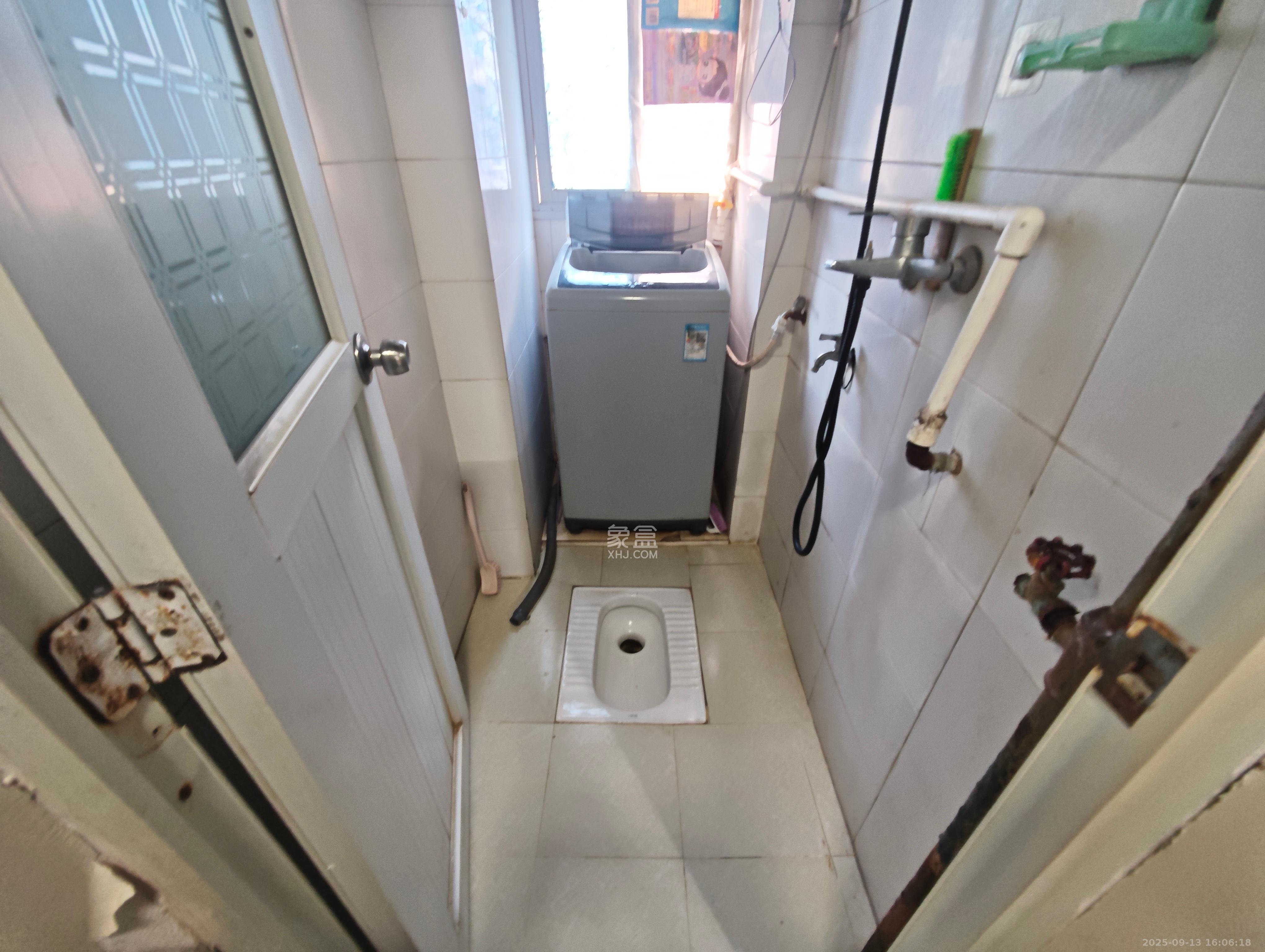 建湘新村  2室1厅1卫    1600.0元/月室内图