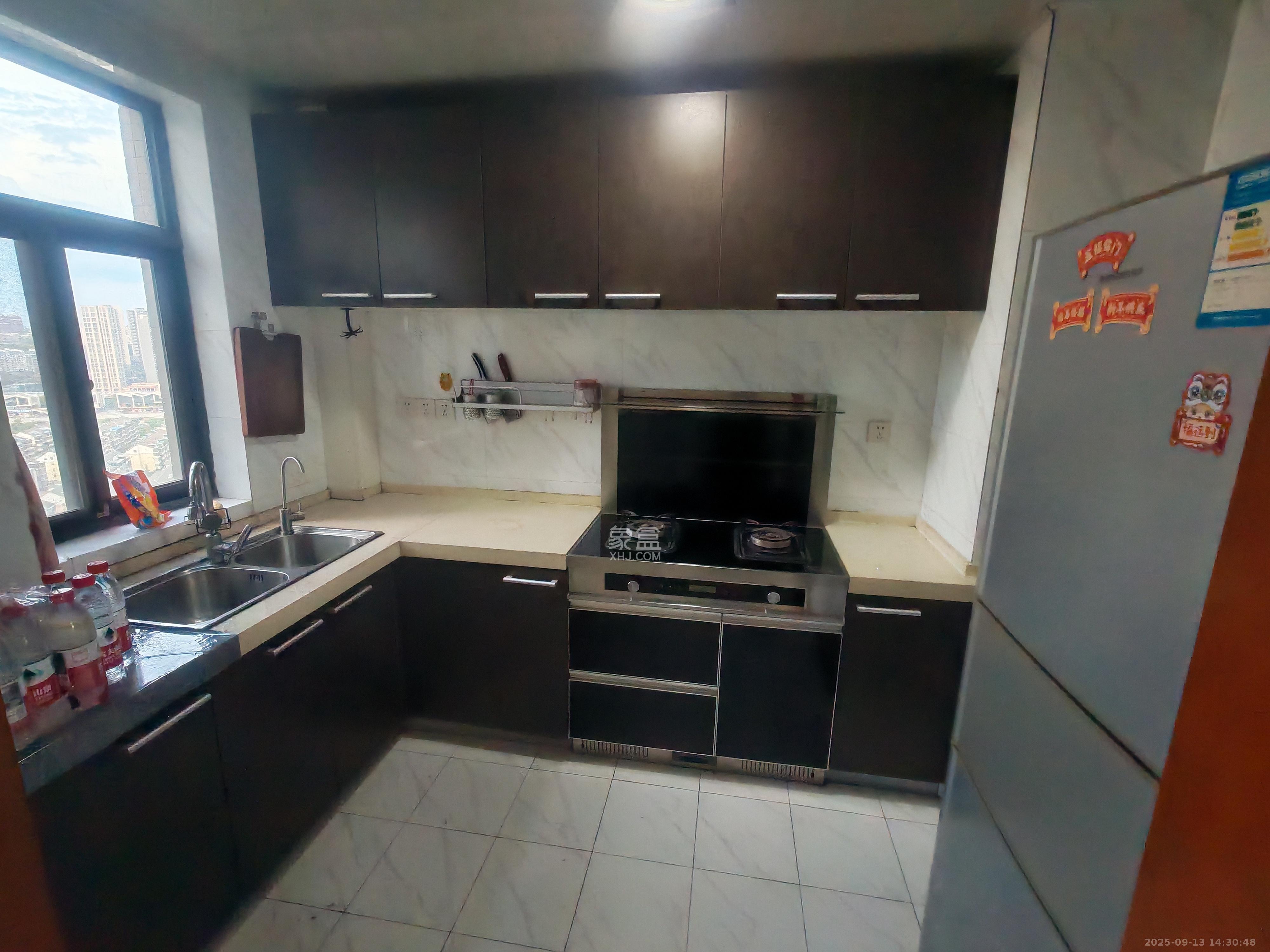 香樟兰亭（朗峰苑）  4室2厅2卫    2800.0元/月室内图