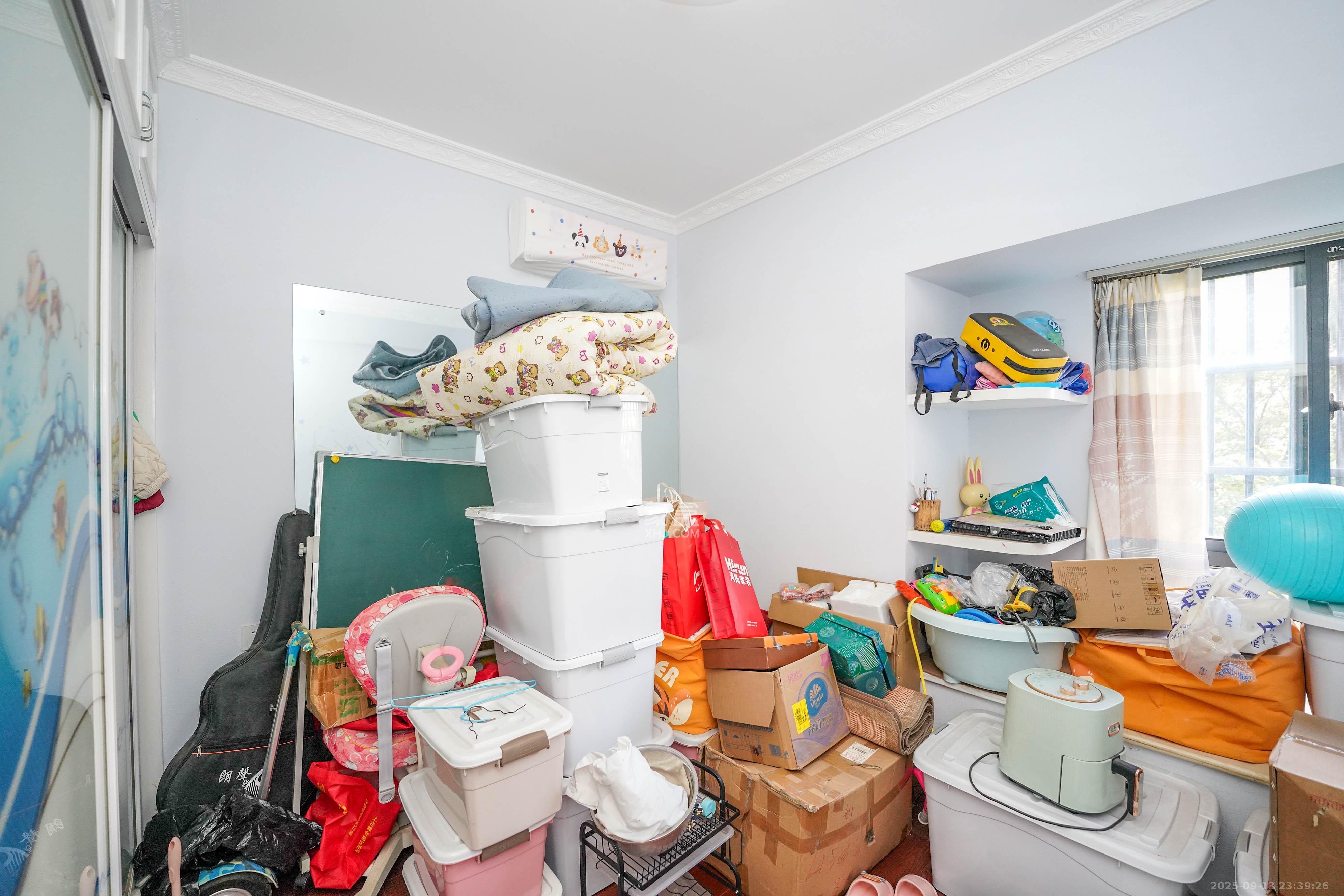 五矿紫湖香醍  1室2厅2卫    132.8万 五矿紫湖香醍  1室2厅2卫    132.8万卧室